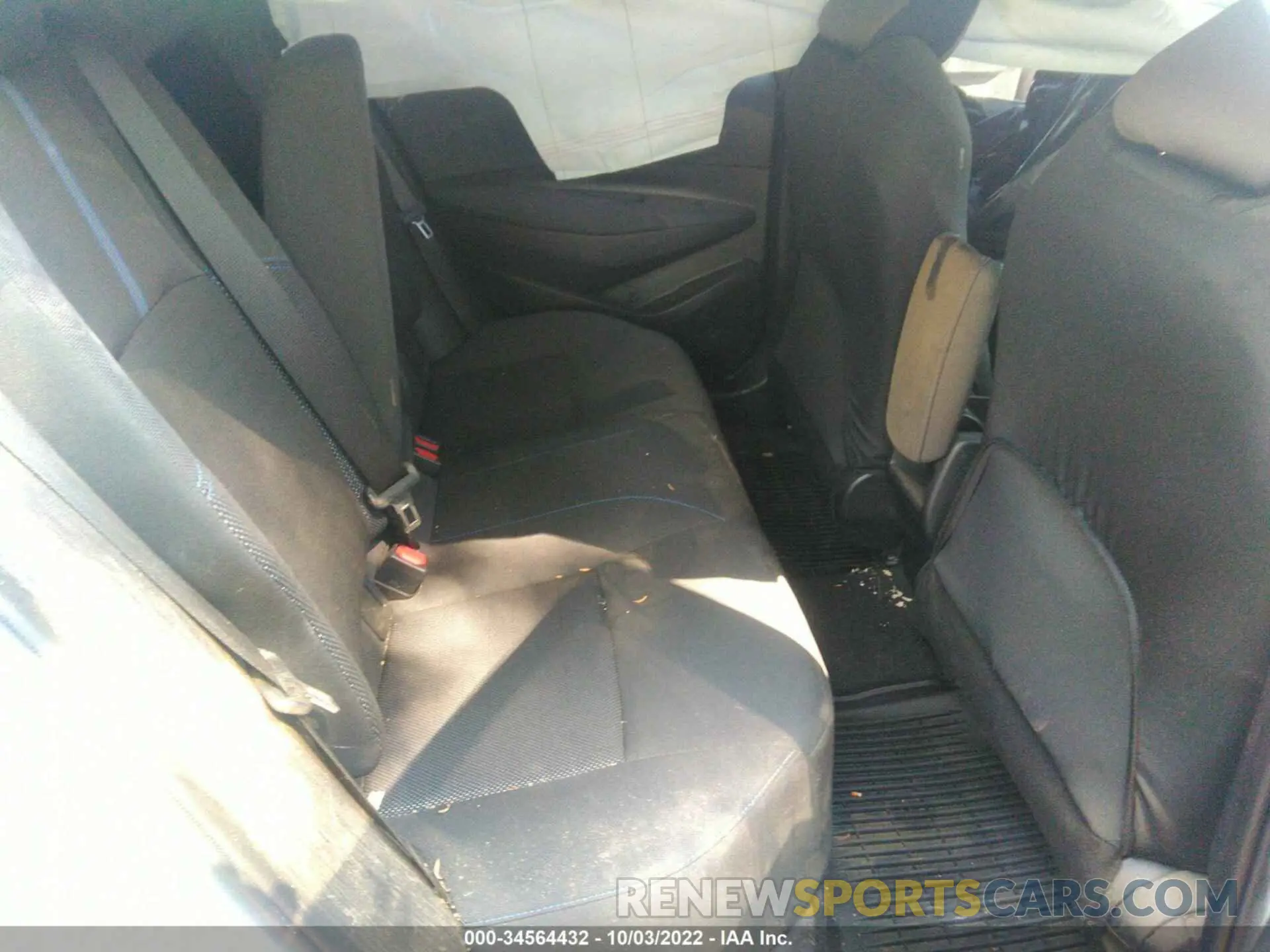 8 Photograph of a damaged car 5YFS4RCE3LP046988 TOYOTA COROLLA 2020
