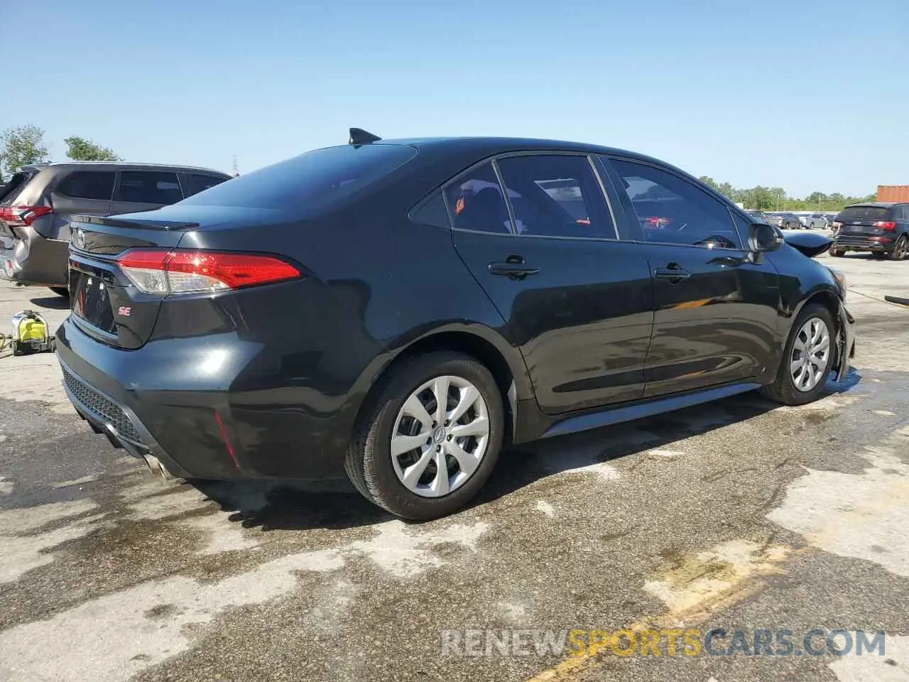 3 Photograph of a damaged car 5YFS4RCE3LP047462 TOYOTA COROLLA 2020