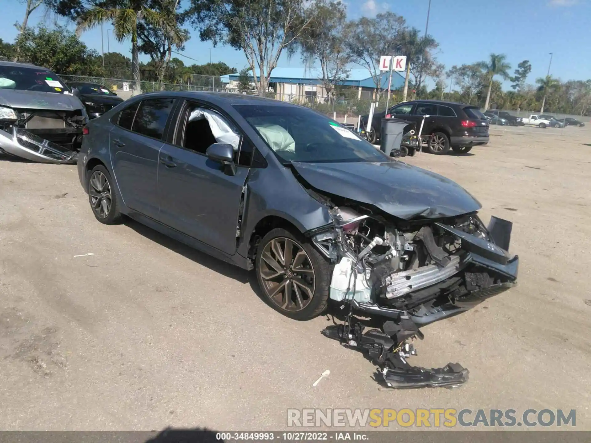 1 Photograph of a damaged car 5YFS4RCE3LP052614 TOYOTA COROLLA 2020