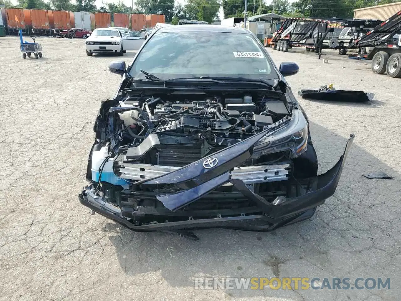 5 Photograph of a damaged car 5YFS4RCE3LP052967 TOYOTA COROLLA 2020