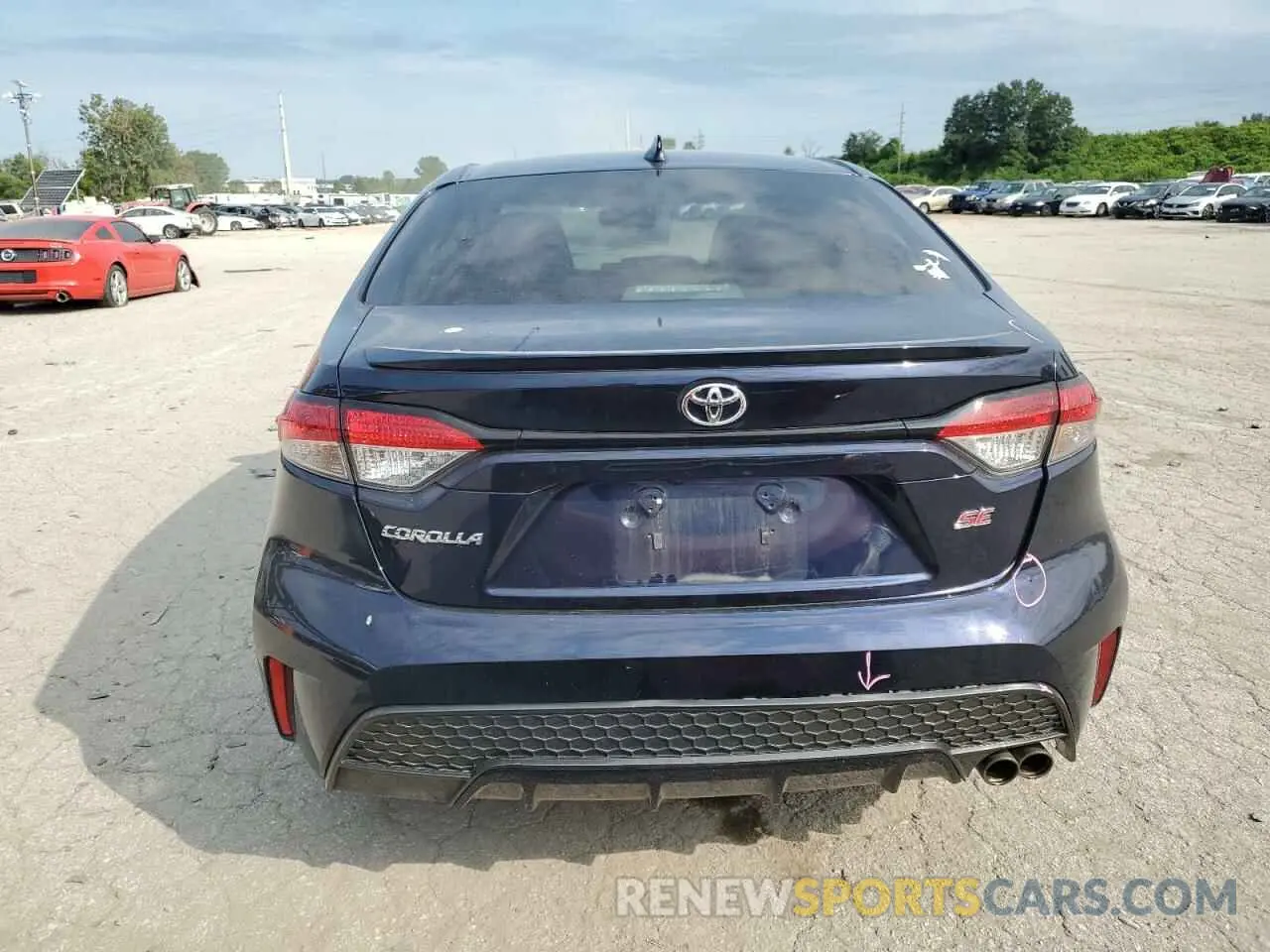 6 Photograph of a damaged car 5YFS4RCE3LP052967 TOYOTA COROLLA 2020