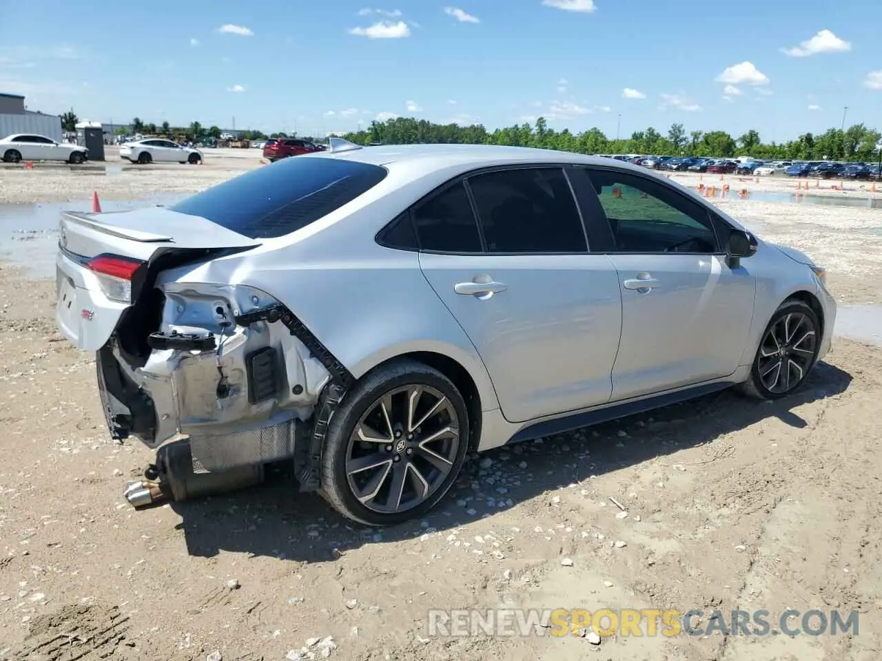 3 Photograph of a damaged car 5YFS4RCE3LP055349 TOYOTA COROLLA 2020