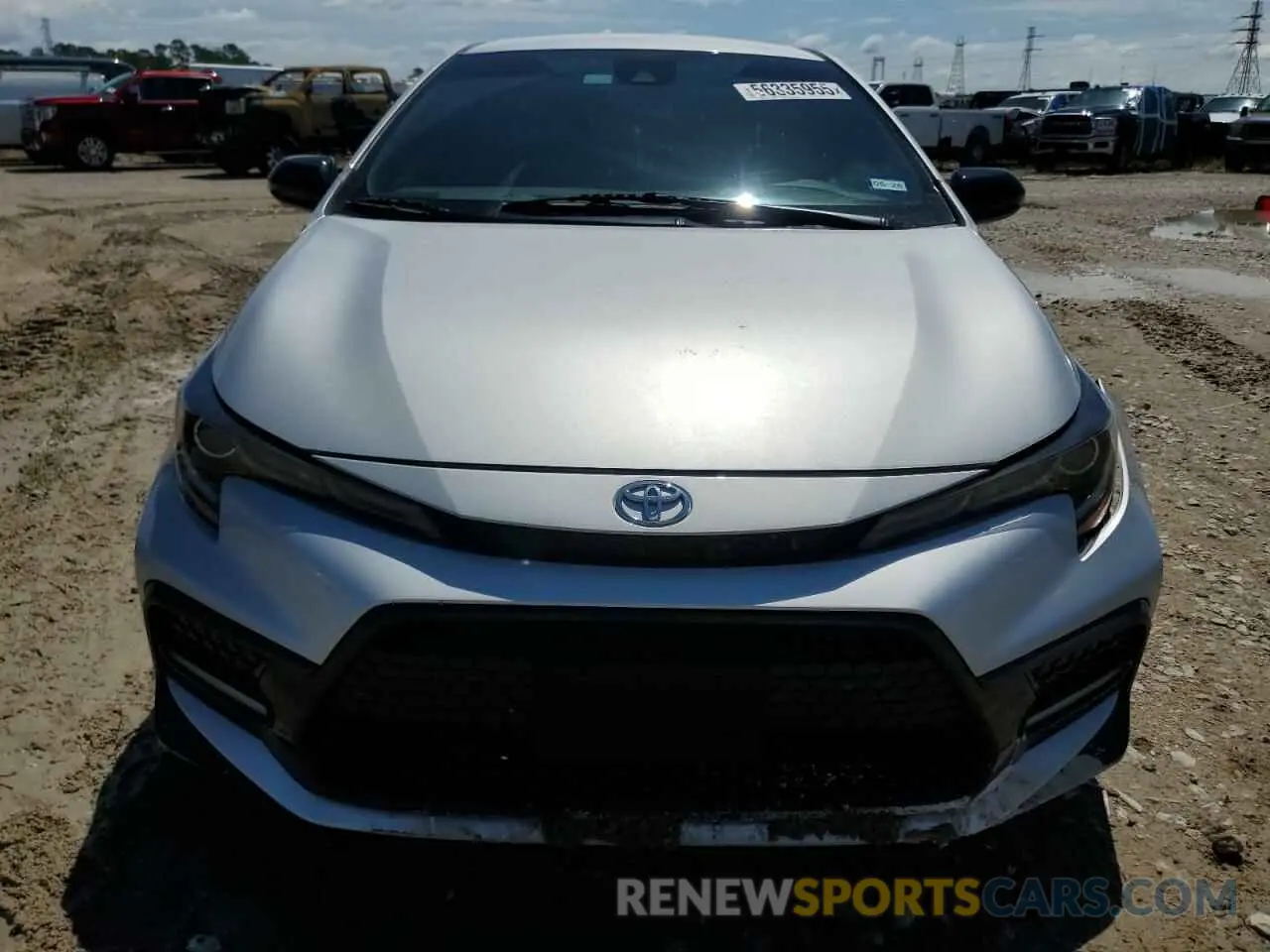 5 Photograph of a damaged car 5YFS4RCE3LP055349 TOYOTA COROLLA 2020
