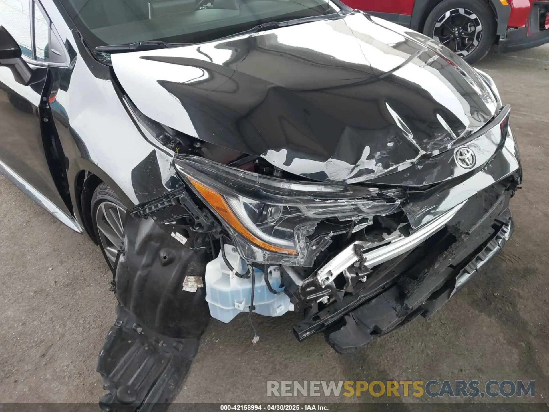 6 Photograph of a damaged car 5YFS4RCE4LP003857 TOYOTA COROLLA 2020