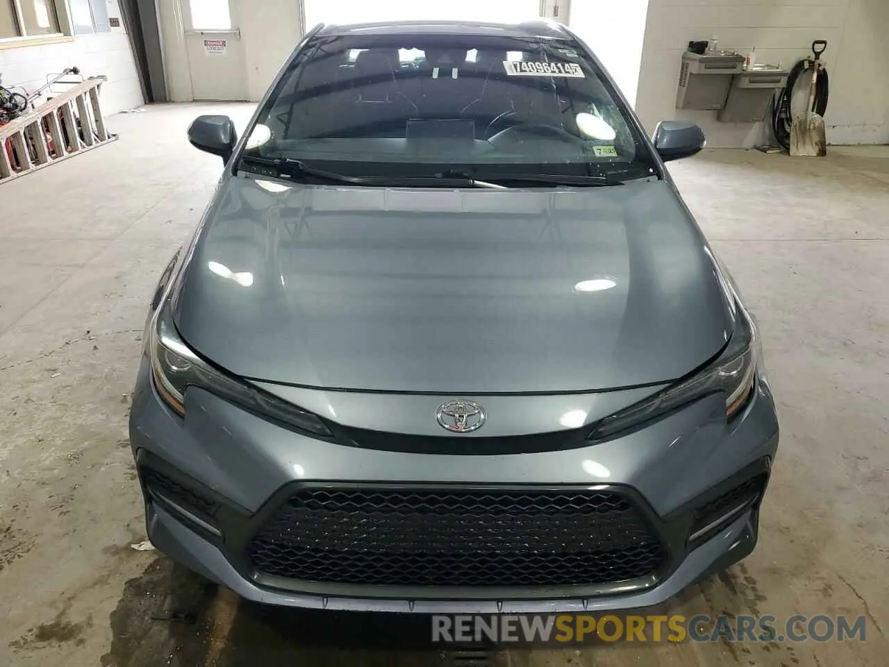 5 Photograph of a damaged car 5YFS4RCE4LP013398 TOYOTA COROLLA 2020