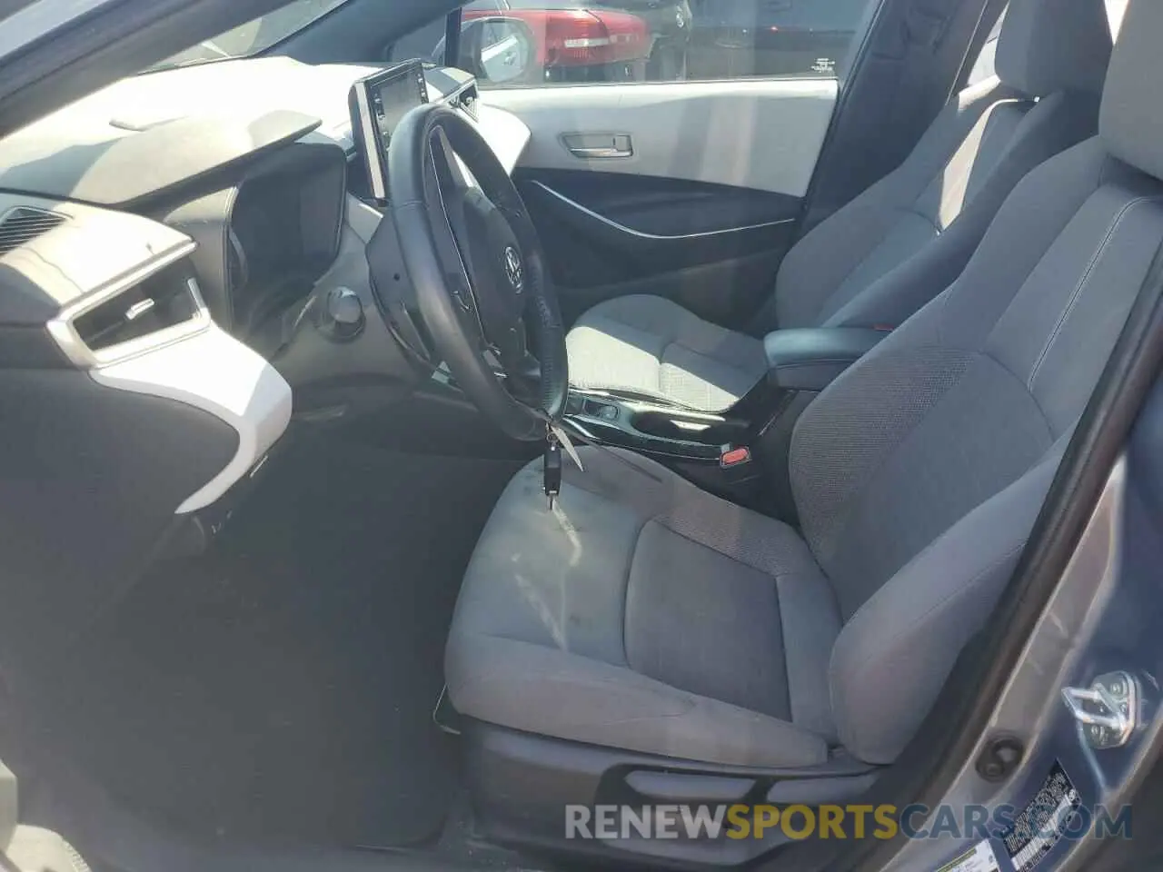 7 Photograph of a damaged car 5YFS4RCE4LP014261 TOYOTA COROLLA 2020