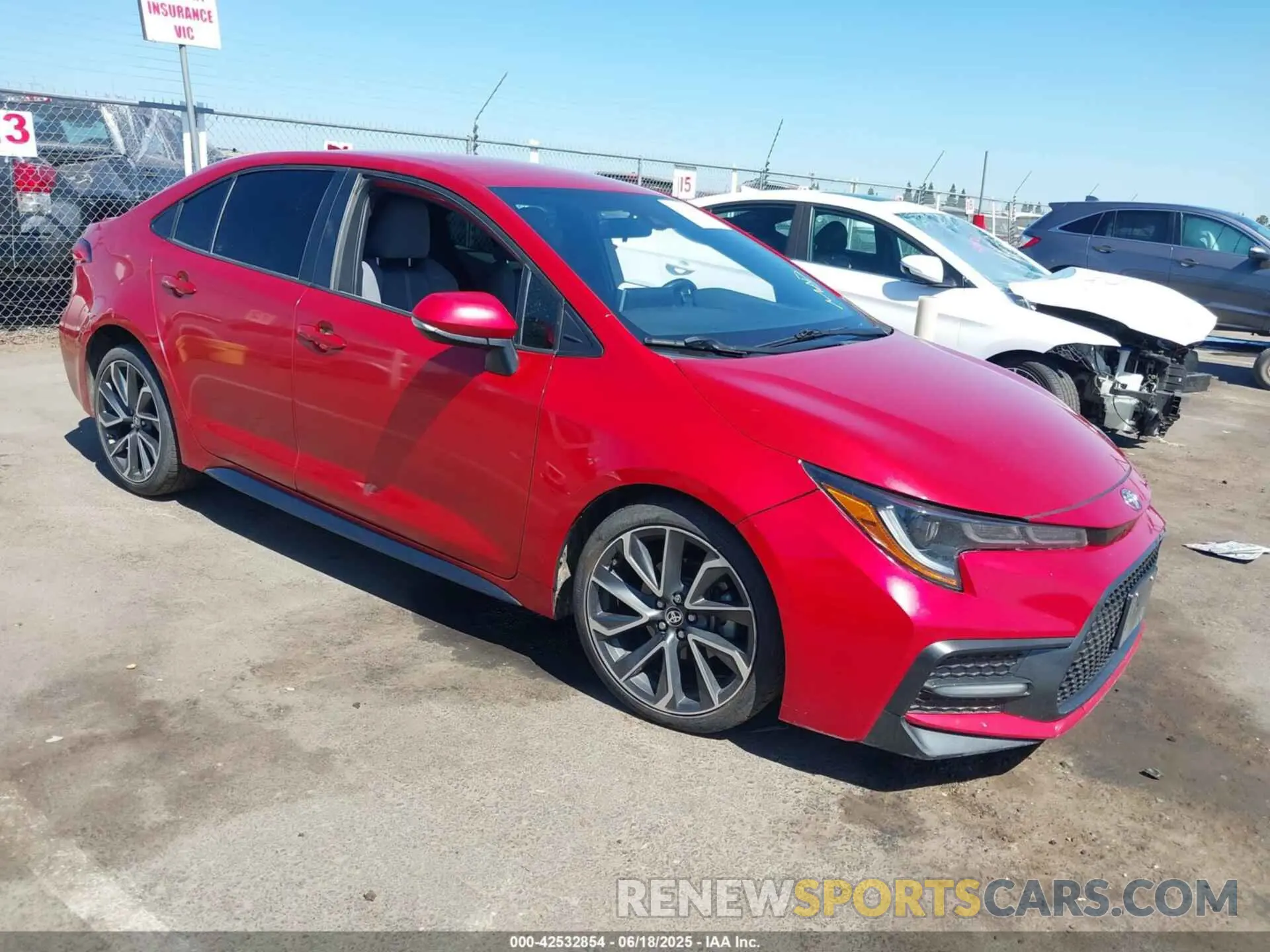 1 Photograph of a damaged car 5YFS4RCE4LP029701 TOYOTA COROLLA 2020