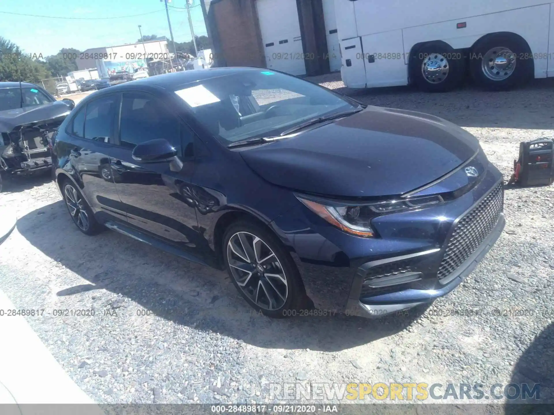 1 Photograph of a damaged car 5YFS4RCE4LP032646 TOYOTA COROLLA 2020