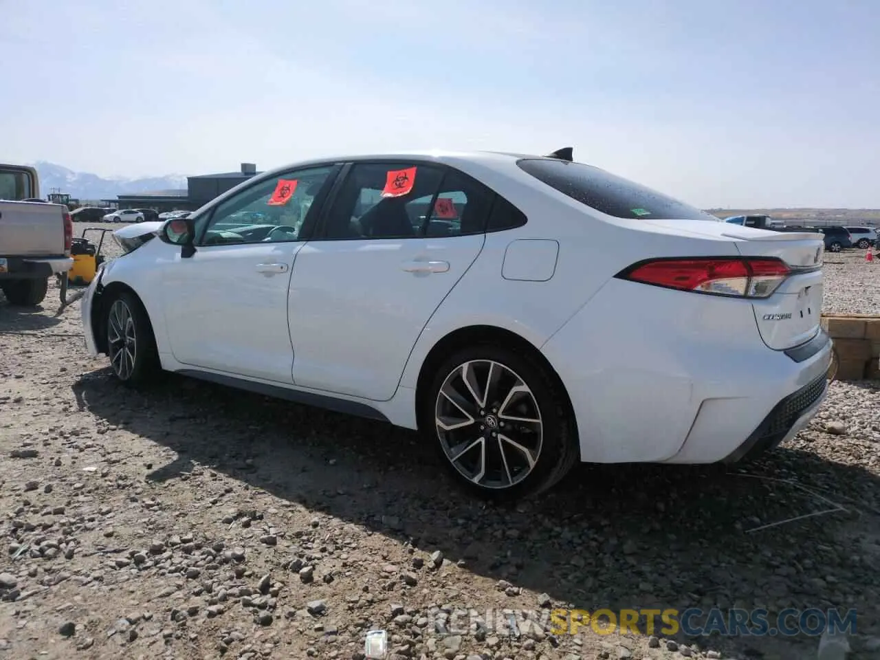 2 Photograph of a damaged car 5YFS4RCE4LP039239 TOYOTA COROLLA 2020