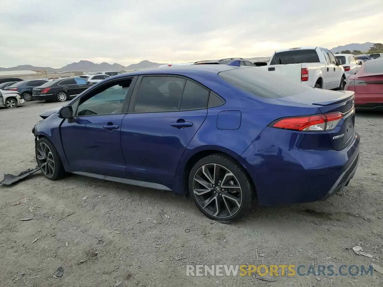 2 Photograph of a damaged car 5YFS4RCE4LP039886 TOYOTA COROLLA 2020