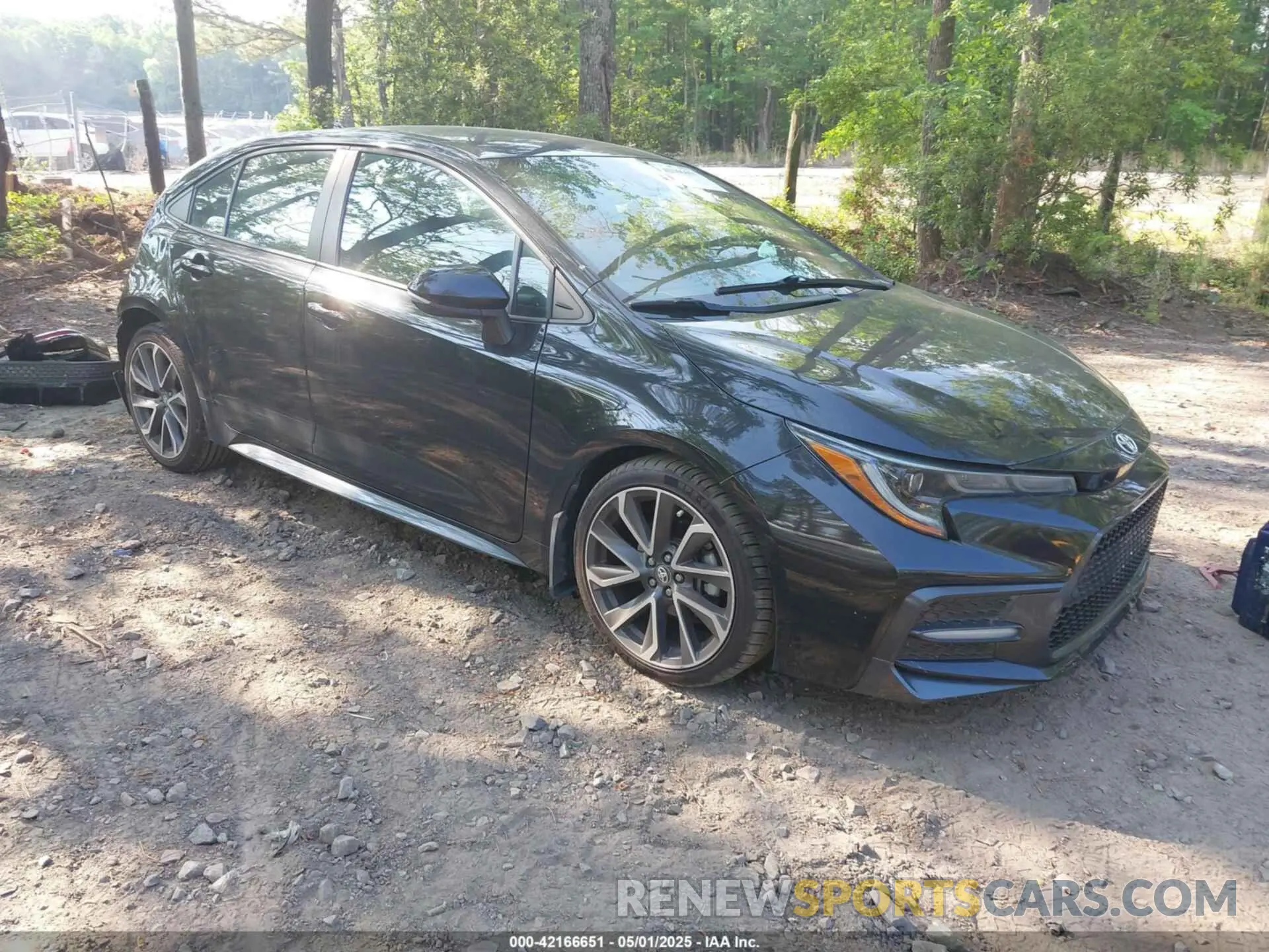 1 Photograph of a damaged car 5YFS4RCE4LP040097 TOYOTA COROLLA 2020