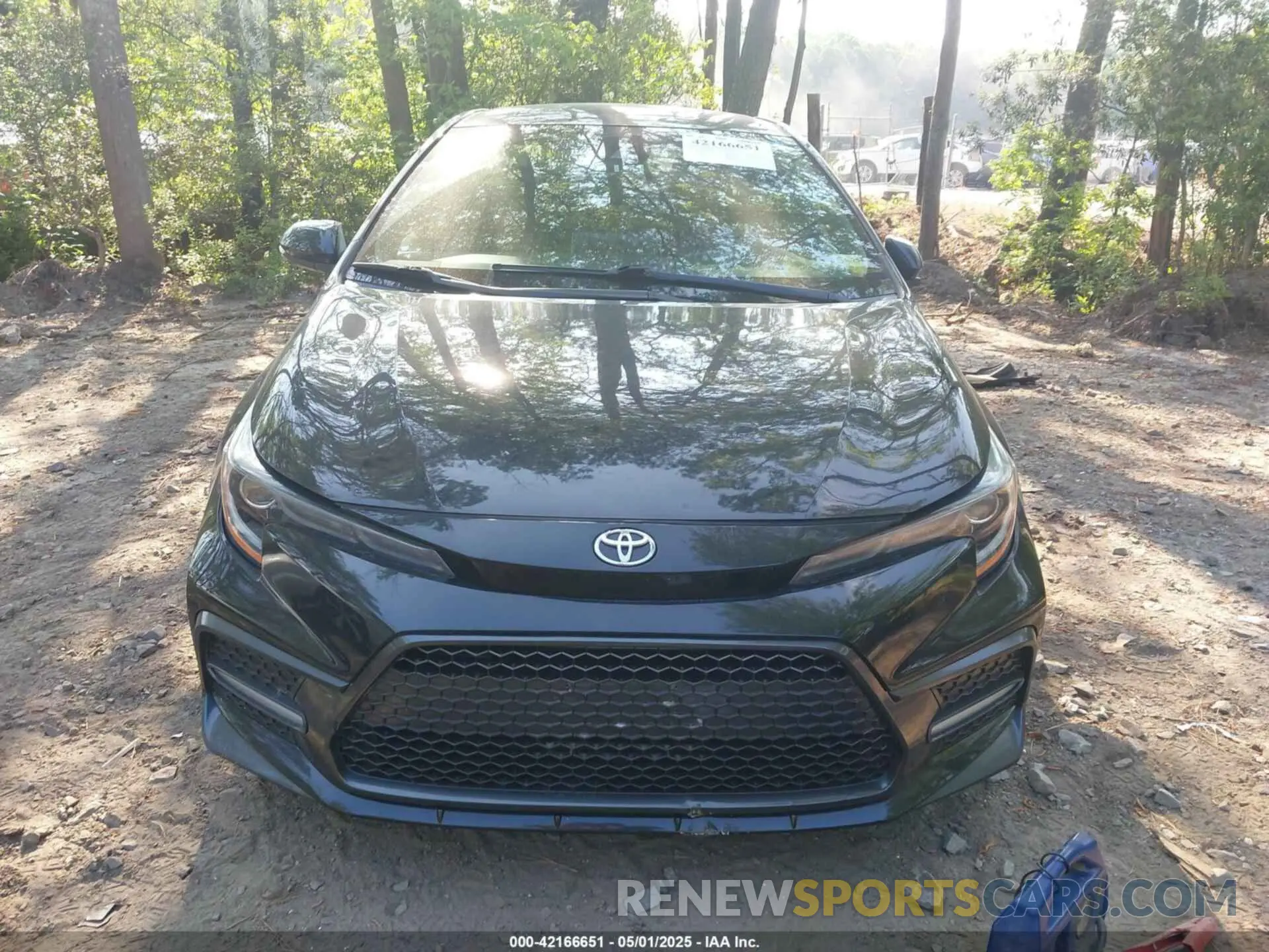 12 Photograph of a damaged car 5YFS4RCE4LP040097 TOYOTA COROLLA 2020