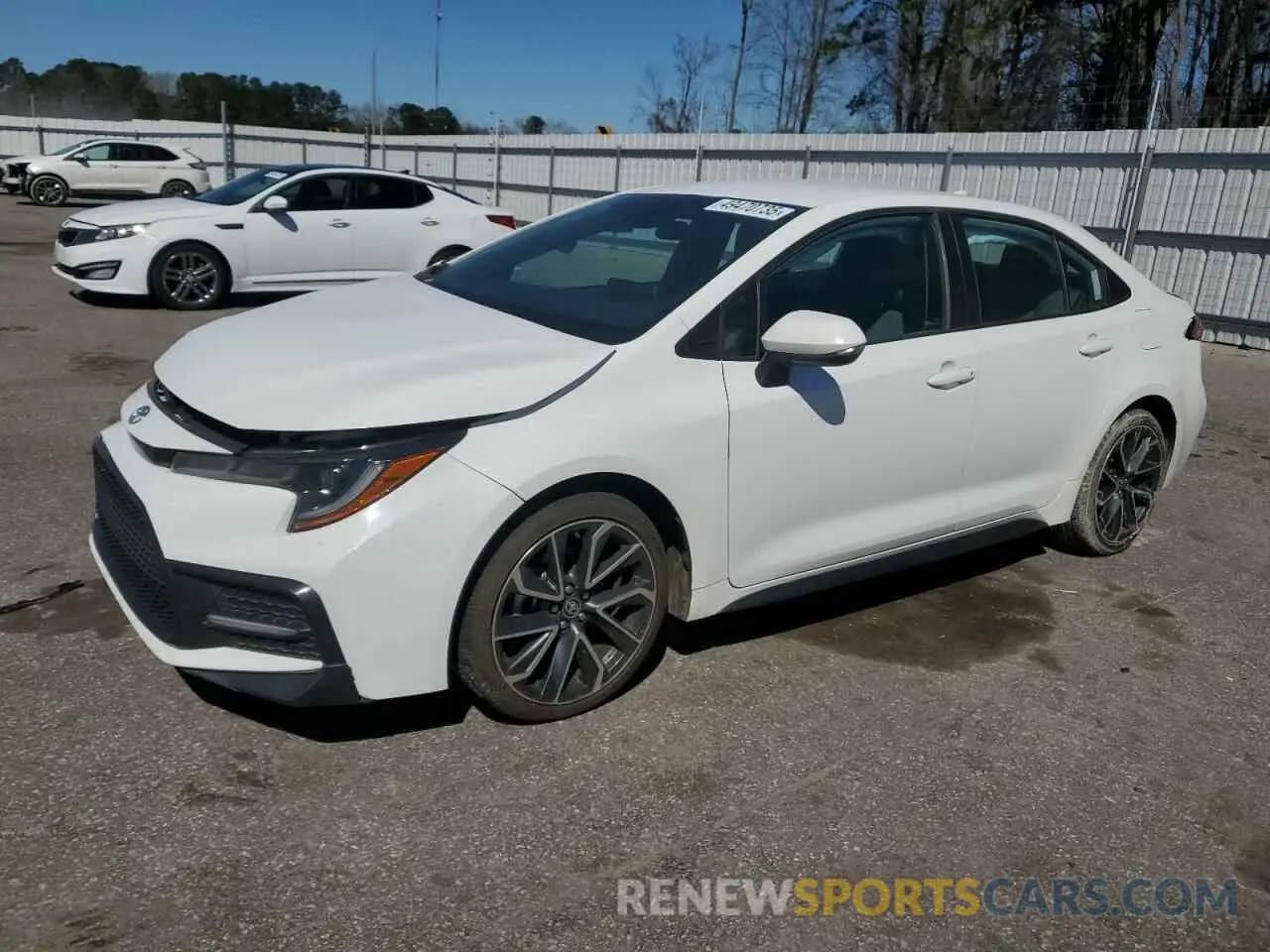 1 Photograph of a damaged car 5YFS4RCE4LP041184 TOYOTA COROLLA 2020