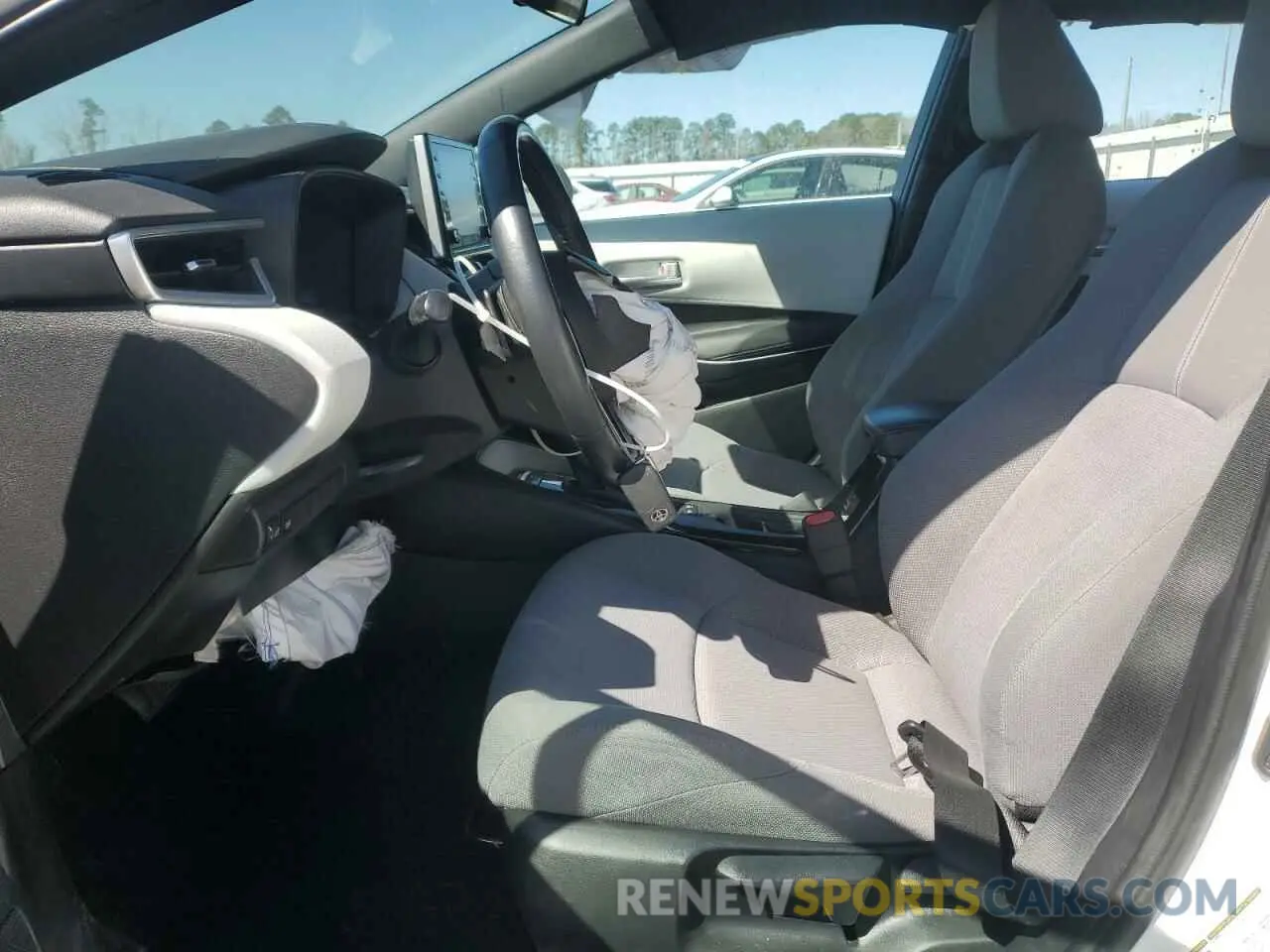 7 Photograph of a damaged car 5YFS4RCE4LP041184 TOYOTA COROLLA 2020