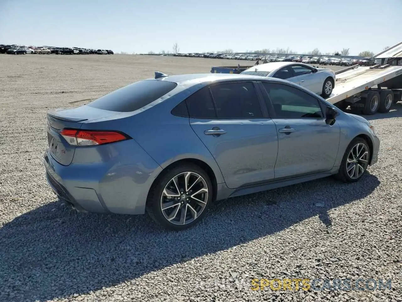 3 Photograph of a damaged car 5YFS4RCE4LP042156 TOYOTA COROLLA 2020