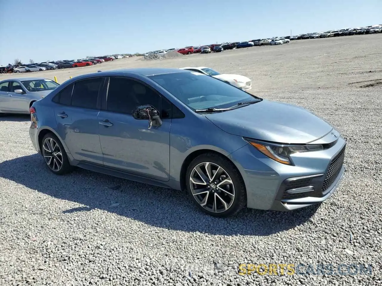 4 Photograph of a damaged car 5YFS4RCE4LP042156 TOYOTA COROLLA 2020