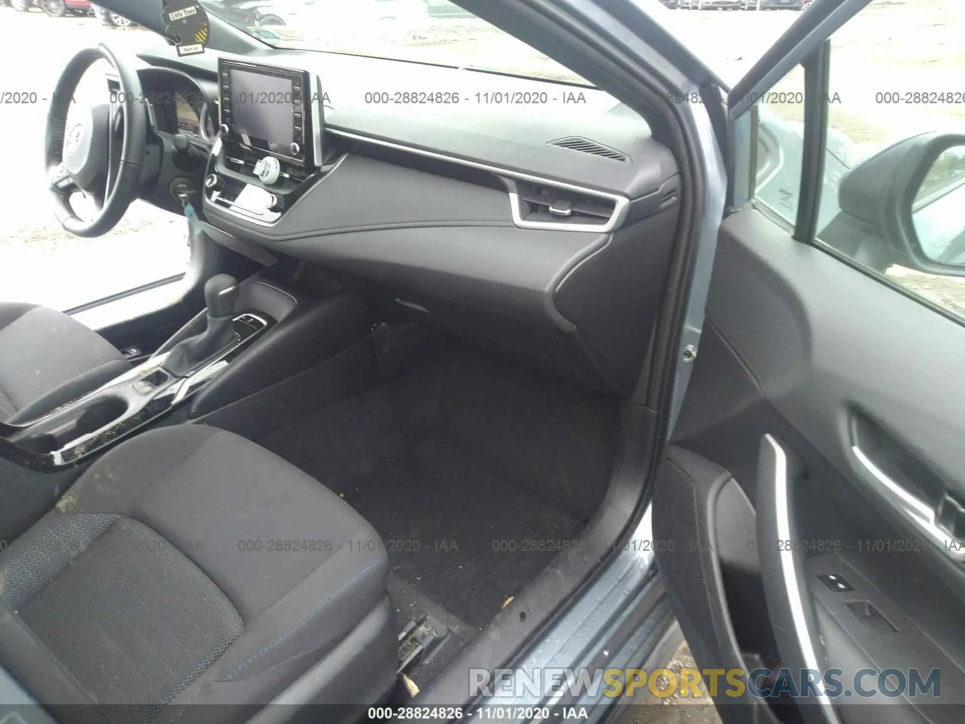 5 Photograph of a damaged car 5YFS4RCE4LP043372 TOYOTA COROLLA 2020