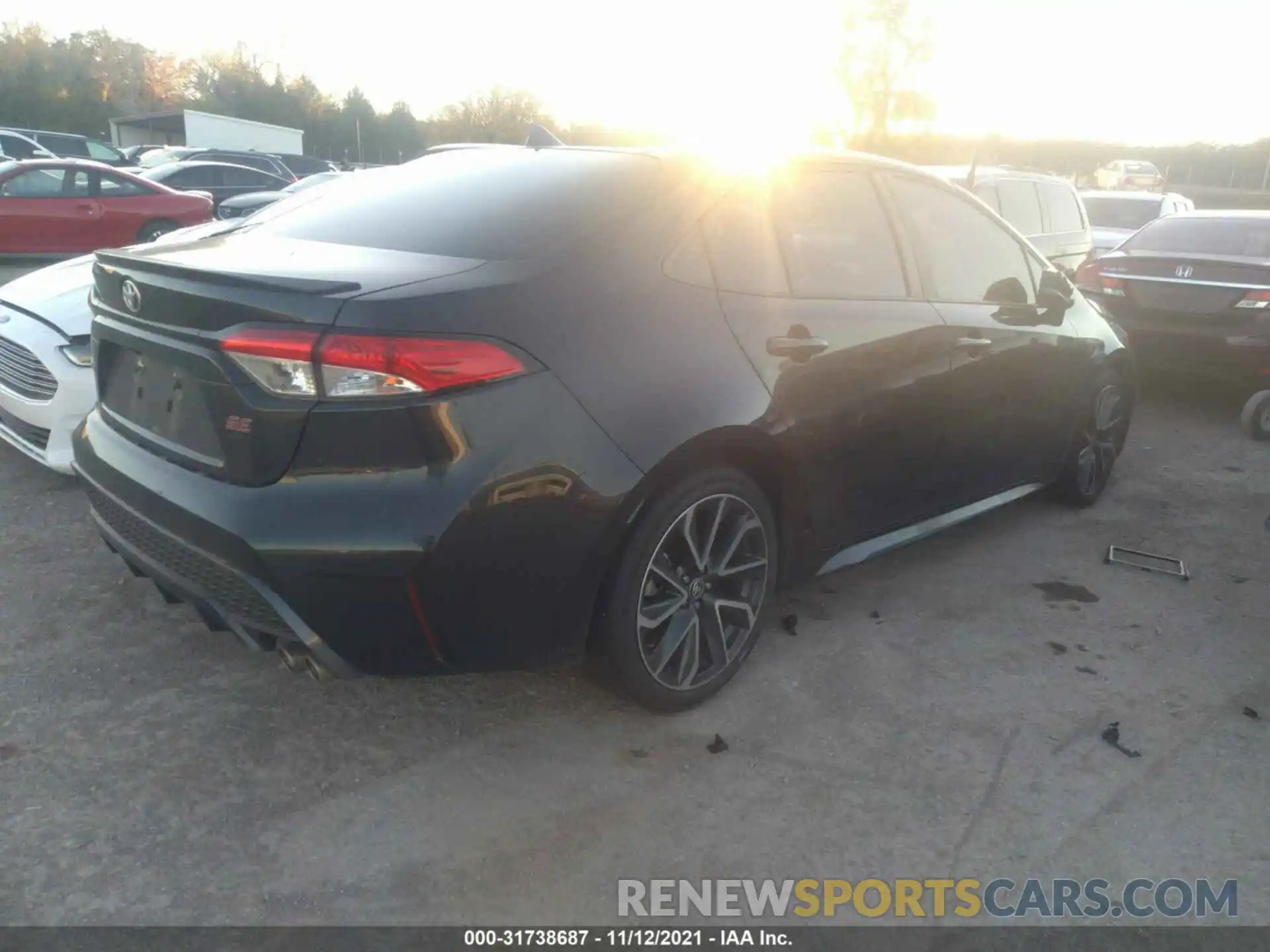 4 Photograph of a damaged car 5YFS4RCE4LP047759 TOYOTA COROLLA 2020