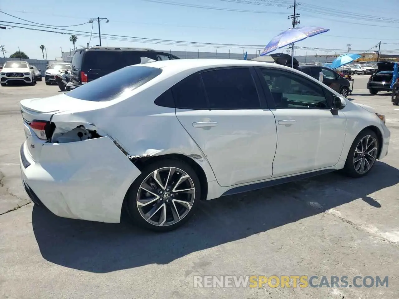 3 Photograph of a damaged car 5YFS4RCE4LP052461 TOYOTA COROLLA 2020