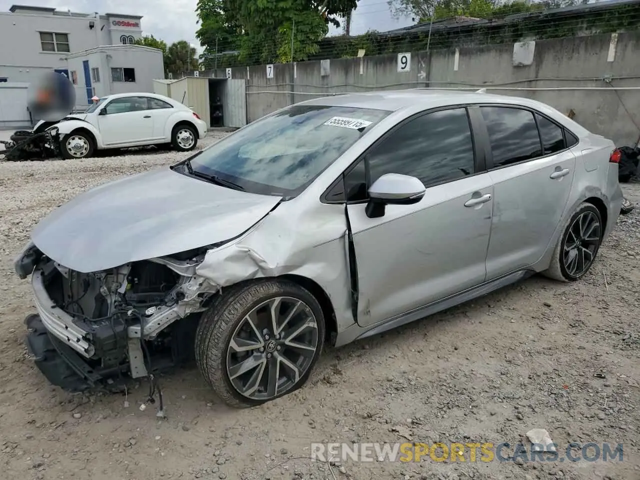1 Photograph of a damaged car 5YFS4RCE5LP018903 TOYOTA COROLLA 2020