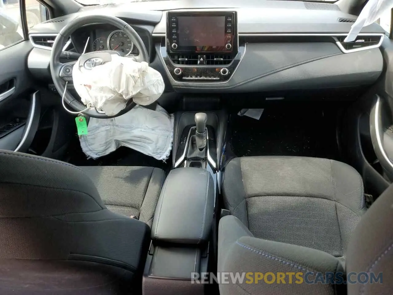 8 Photograph of a damaged car 5YFS4RCE5LP024684 TOYOTA COROLLA 2020