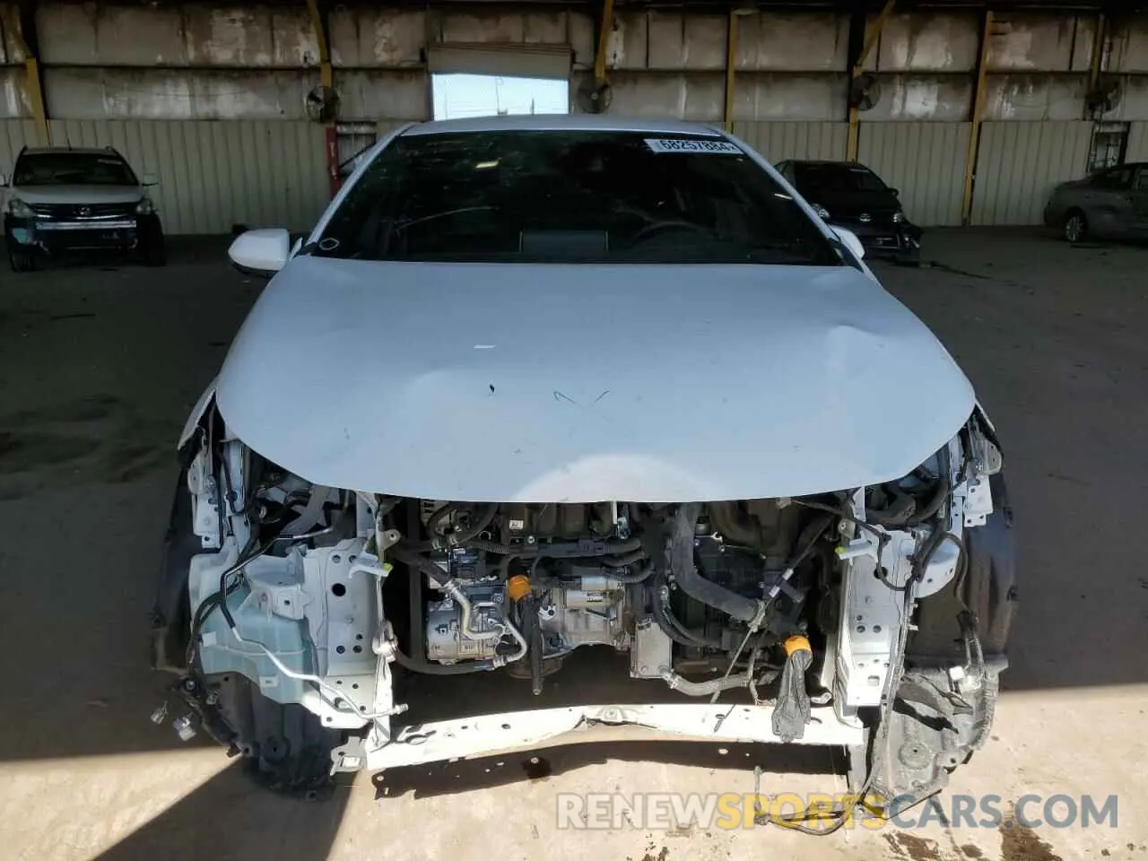 5 Photograph of a damaged car 5YFS4RCE5LP027360 TOYOTA COROLLA 2020
