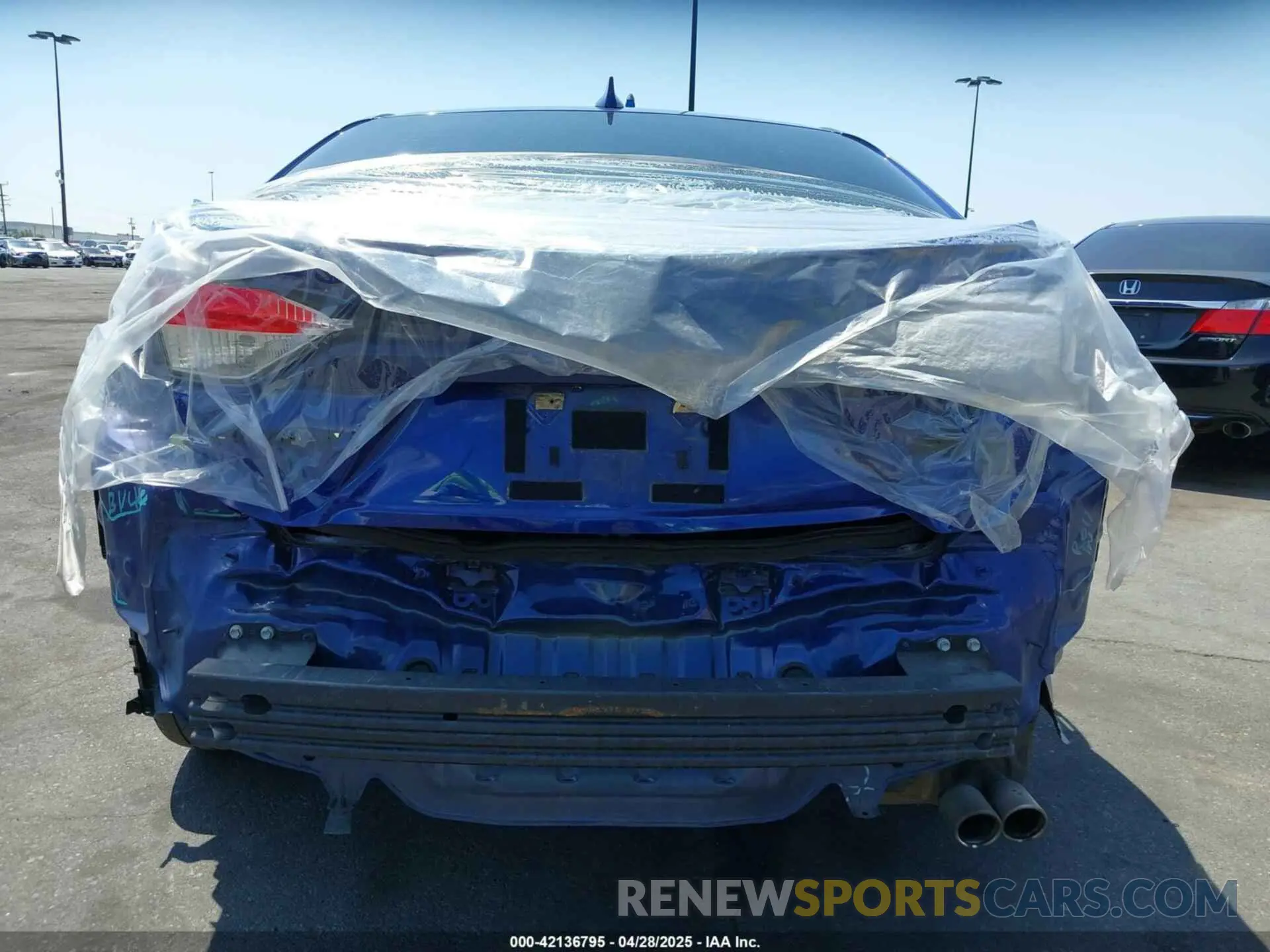 6 Photograph of a damaged car 5YFS4RCE5LP030789 TOYOTA COROLLA 2020