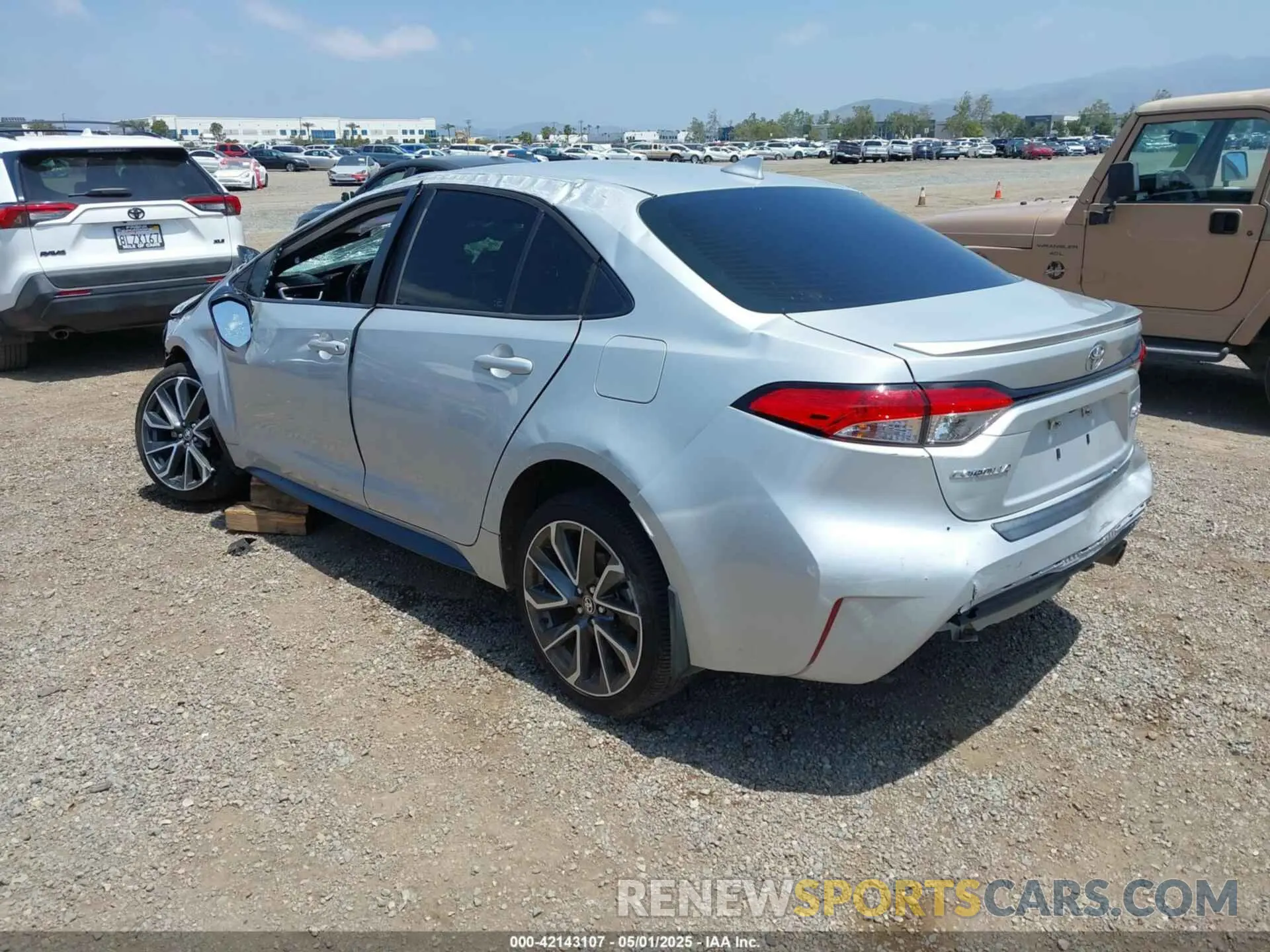 3 Photograph of a damaged car 5YFS4RCE5LP034504 TOYOTA COROLLA 2020