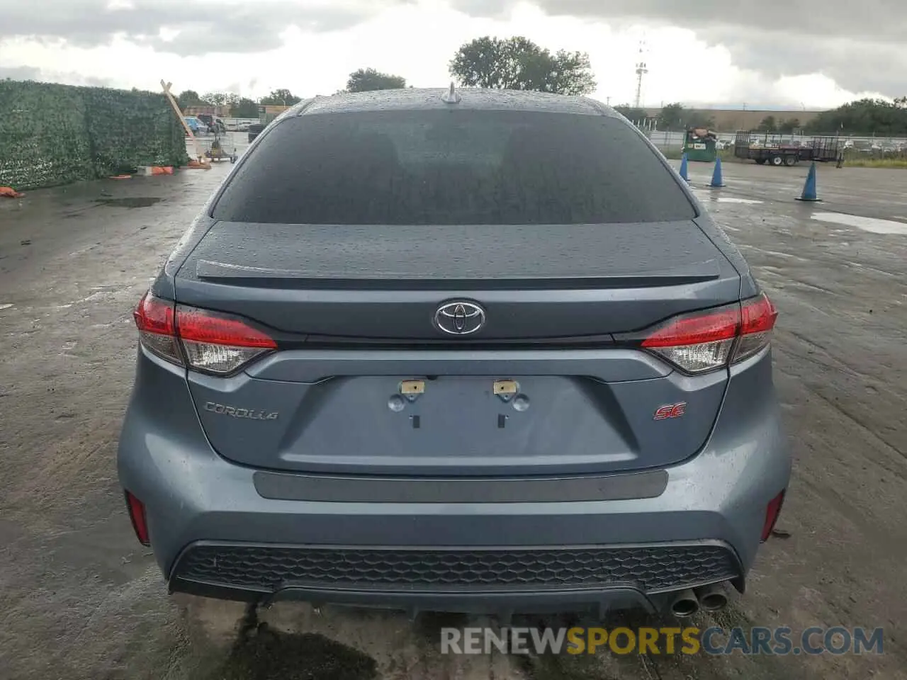 6 Photograph of a damaged car 5YFS4RCE5LP040545 TOYOTA COROLLA 2020