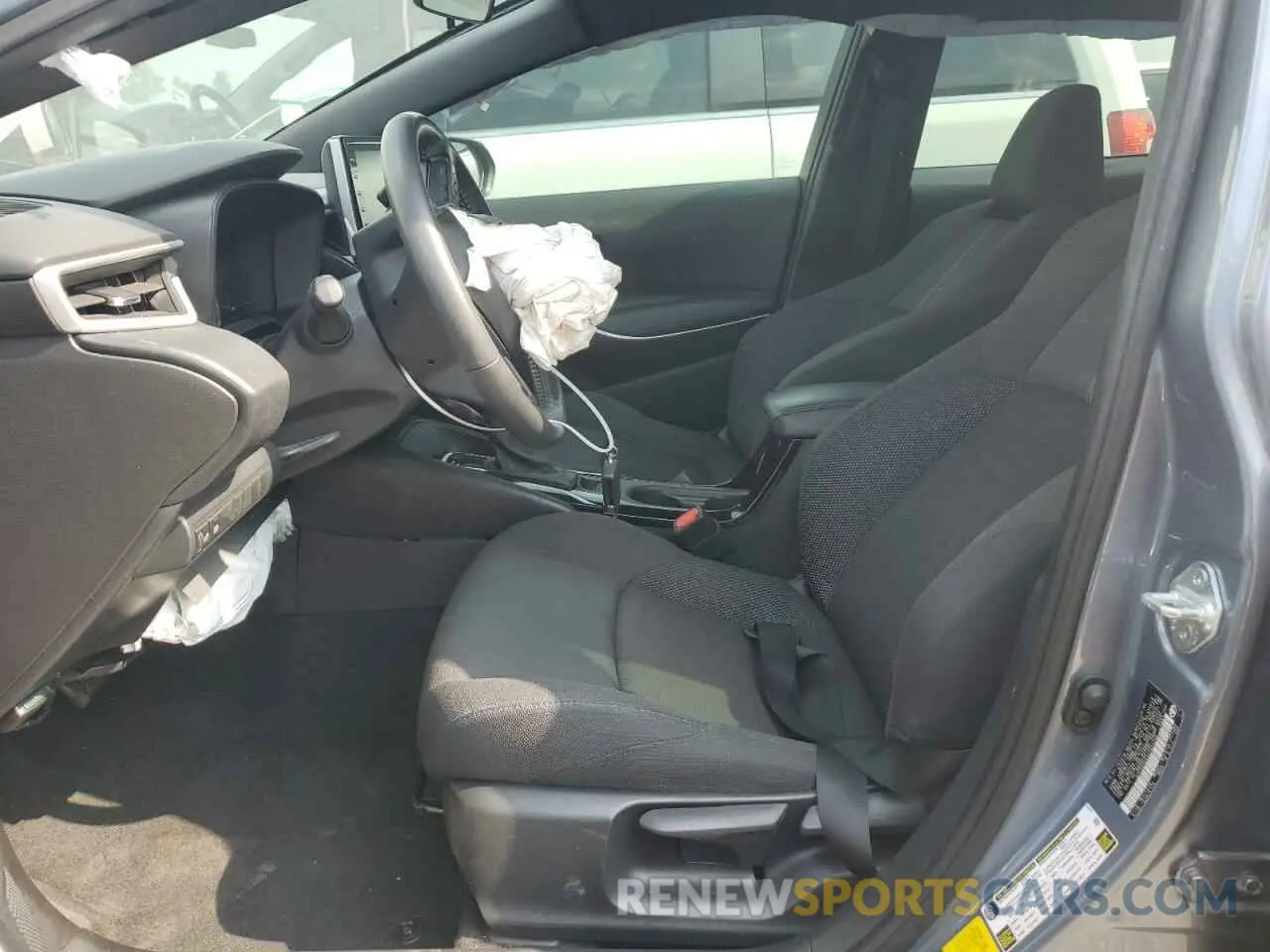 7 Photograph of a damaged car 5YFS4RCE5LP040545 TOYOTA COROLLA 2020