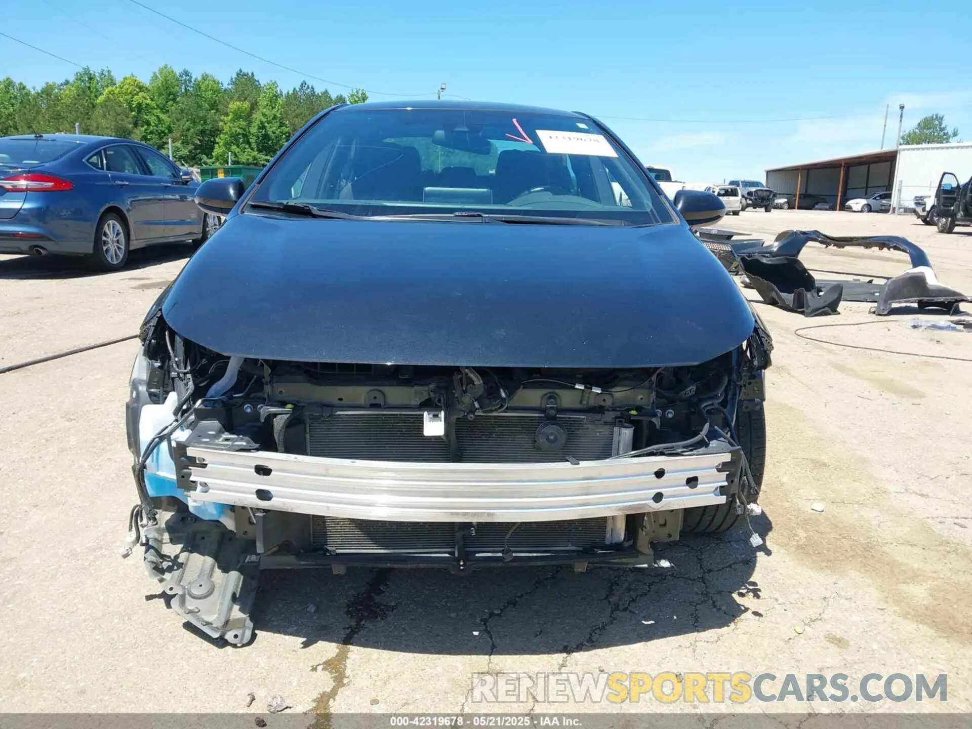 21 Photograph of a damaged car 5YFS4RCE5LP040822 TOYOTA COROLLA 2020