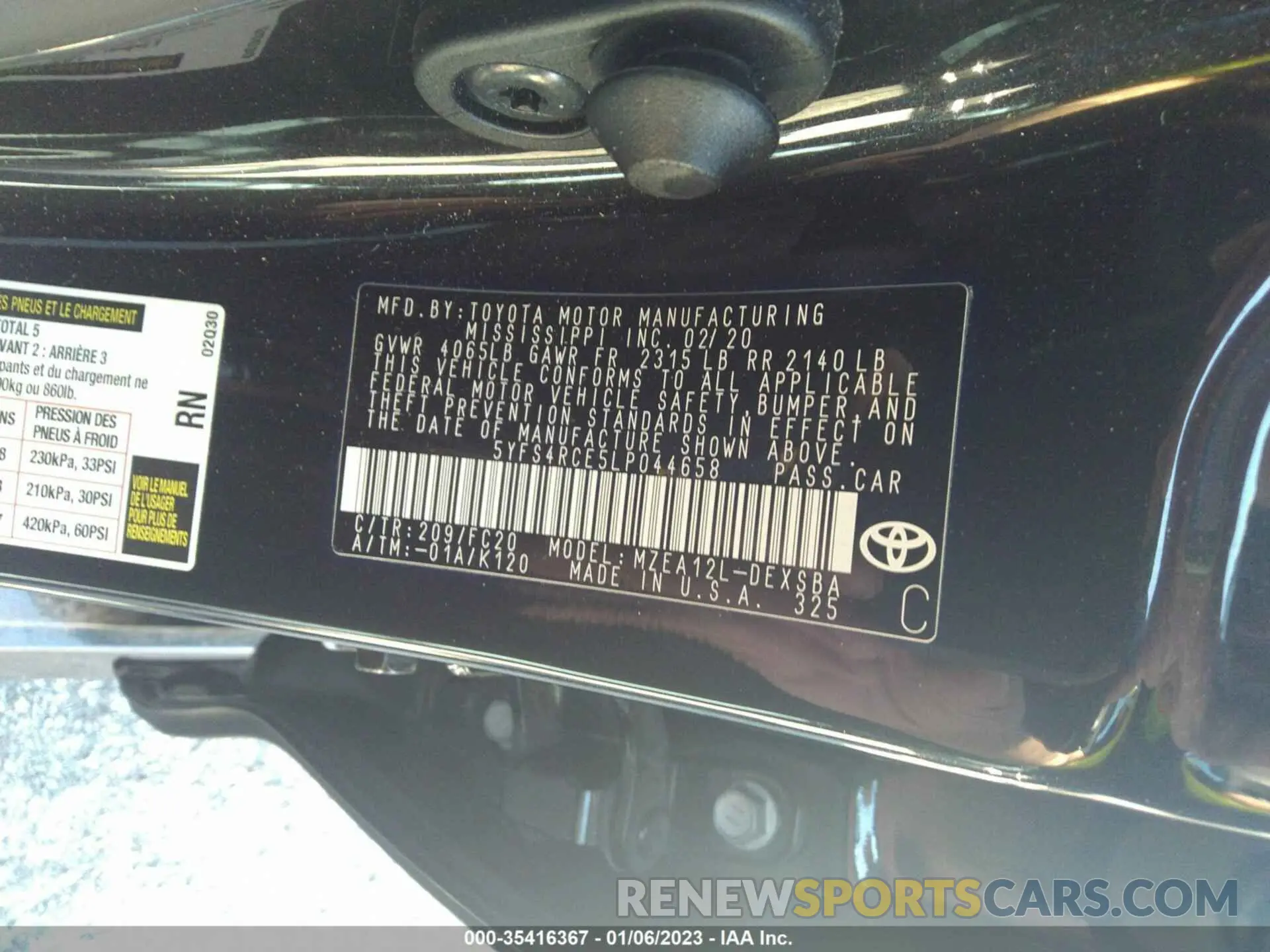 9 Photograph of a damaged car 5YFS4RCE5LP044658 TOYOTA COROLLA 2020