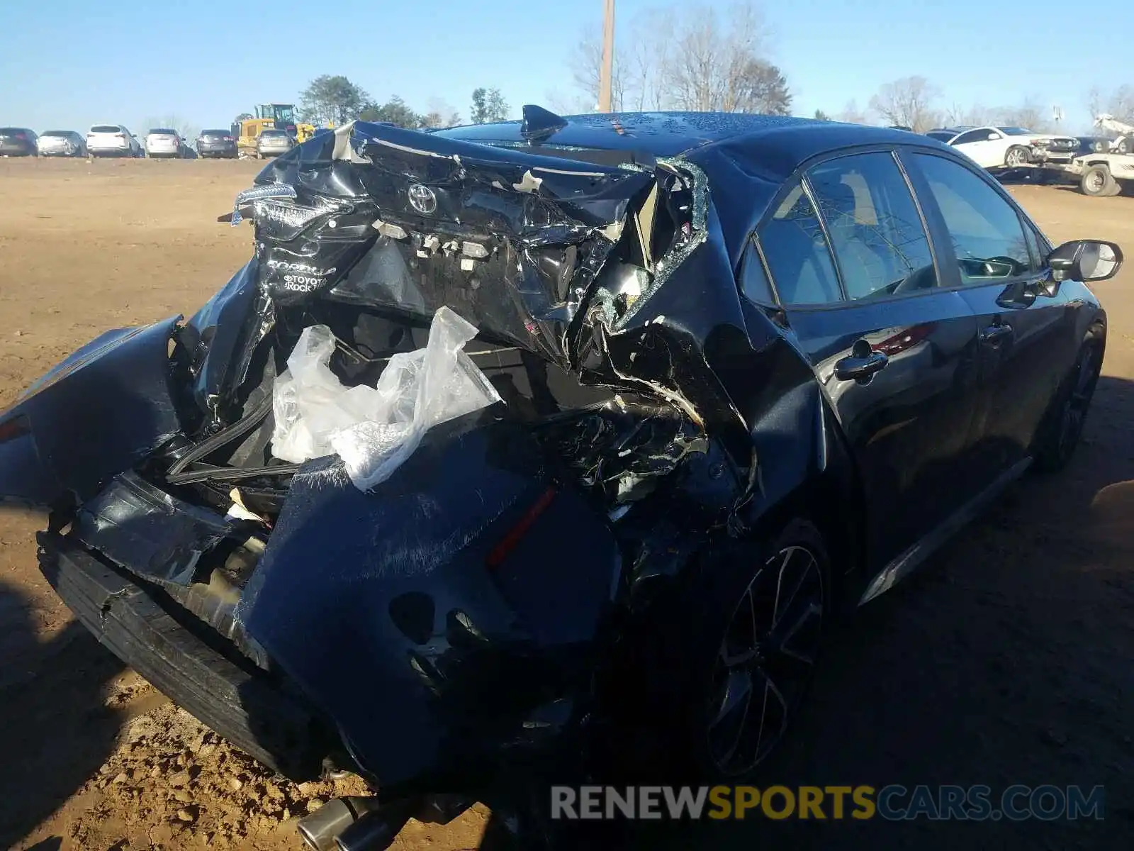 4 Photograph of a damaged car 5YFS4RCE5LP048855 TOYOTA COROLLA 2020