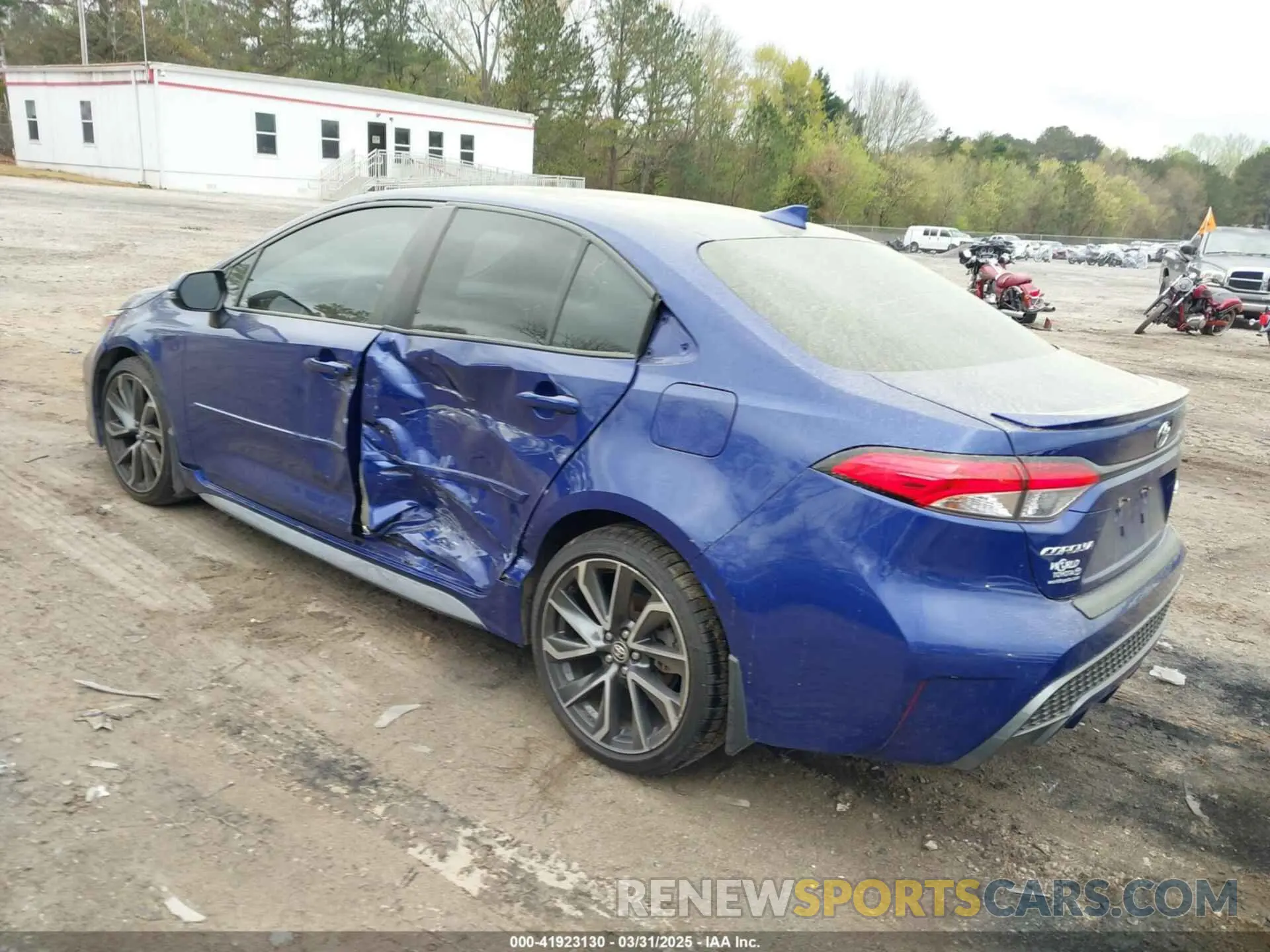 3 Photograph of a damaged car 5YFS4RCE5LP049486 TOYOTA COROLLA 2020