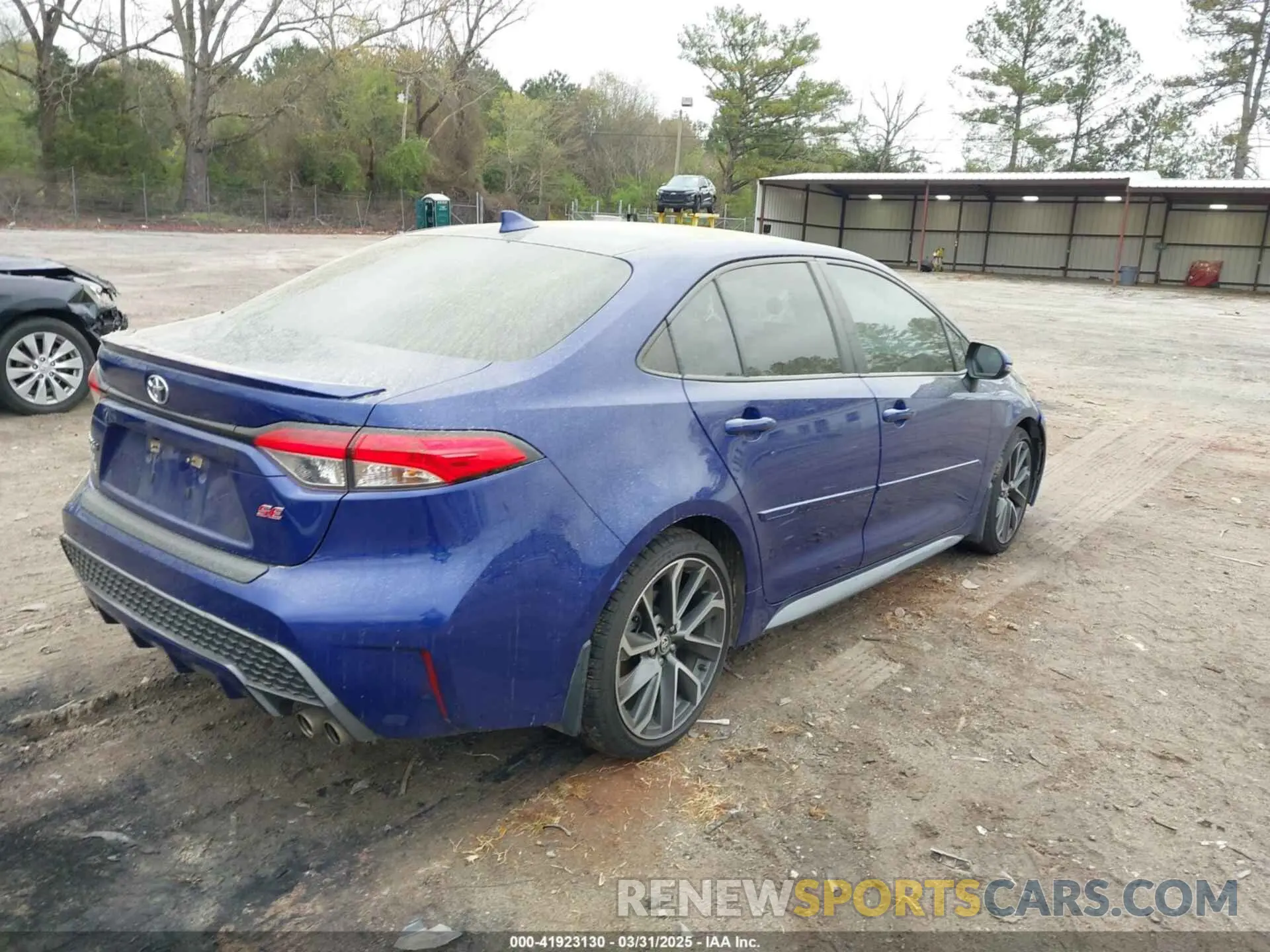 4 Photograph of a damaged car 5YFS4RCE5LP049486 TOYOTA COROLLA 2020