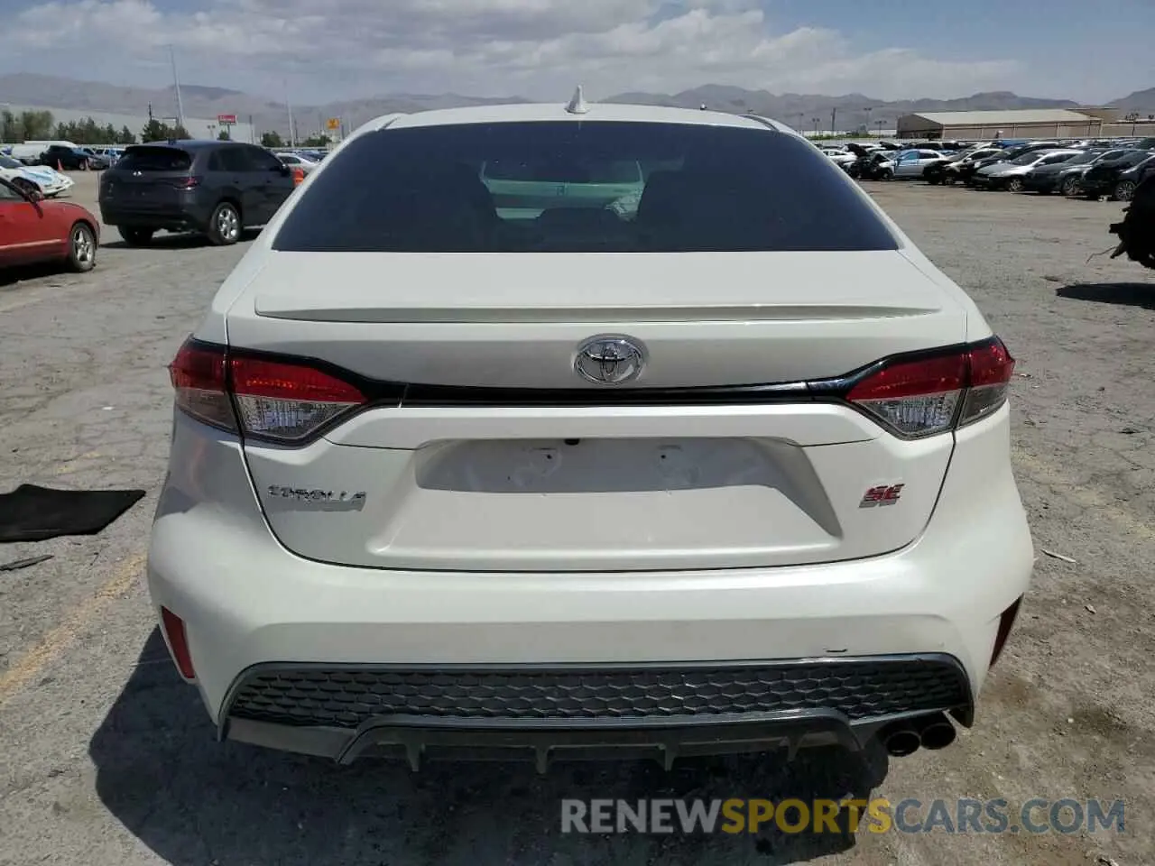 6 Photograph of a damaged car 5YFS4RCE5LP053683 TOYOTA COROLLA 2020