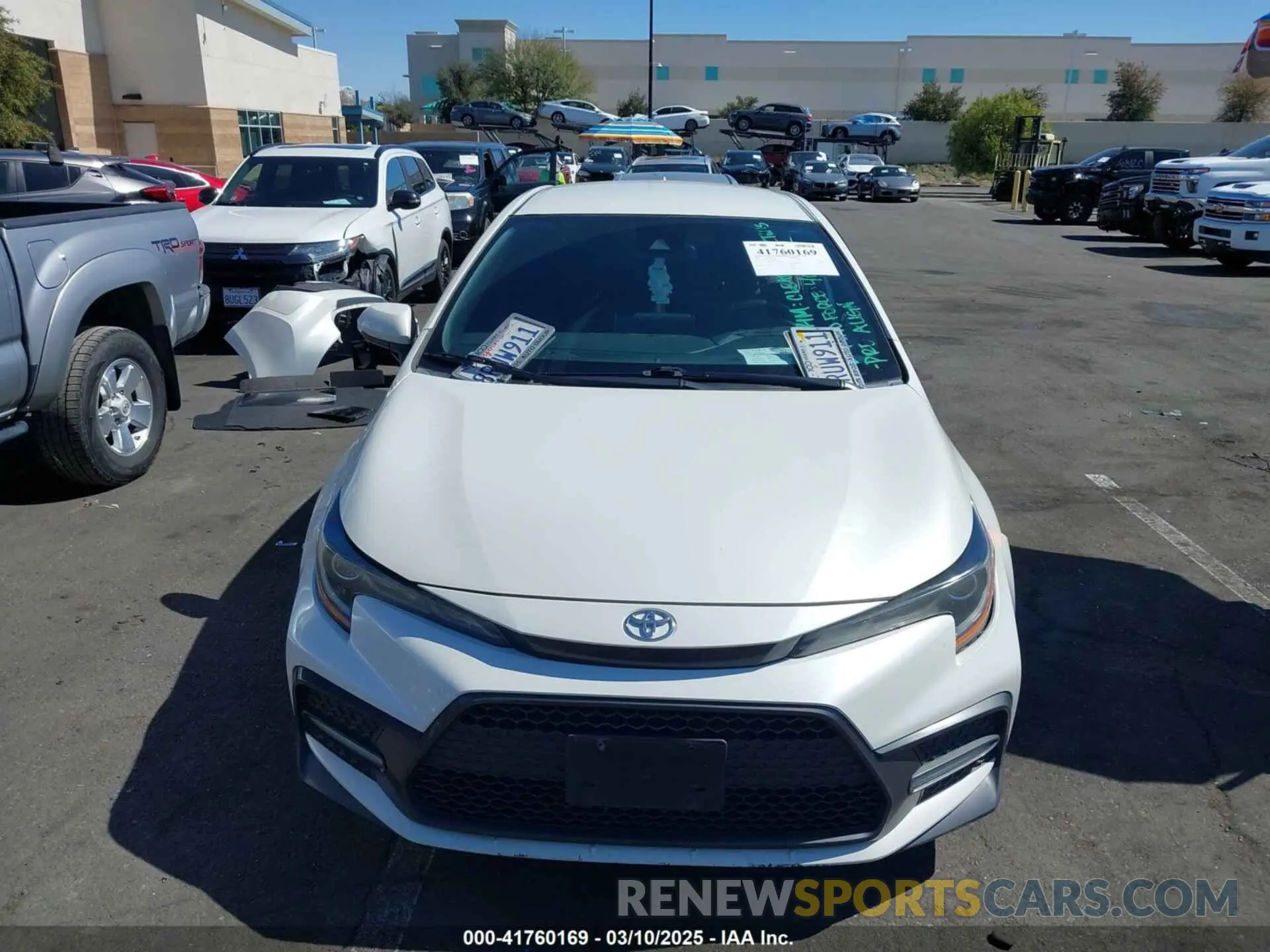 13 Photograph of a damaged car 5YFS4RCE5LP053800 TOYOTA COROLLA 2020