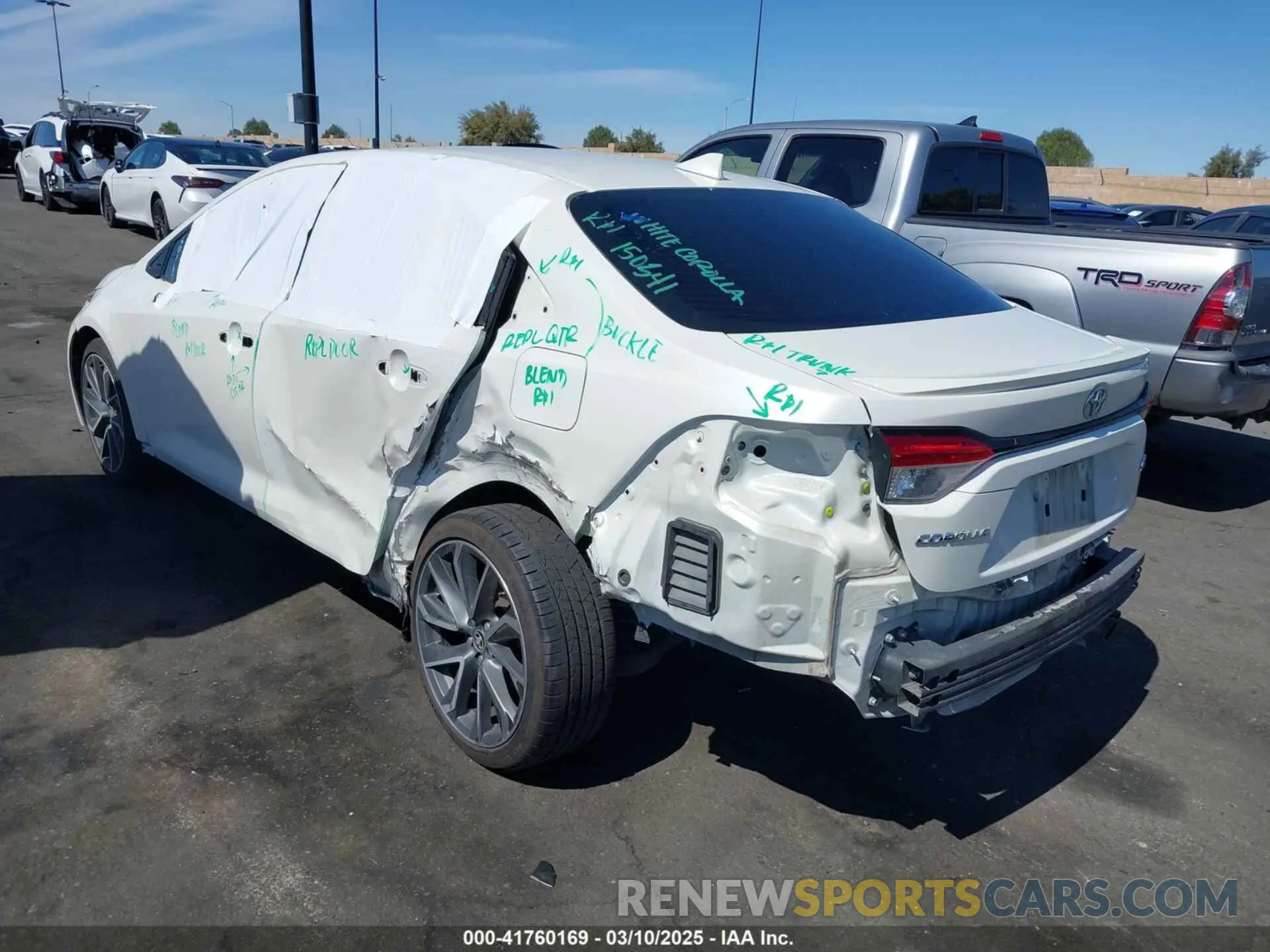 6 Photograph of a damaged car 5YFS4RCE5LP053800 TOYOTA COROLLA 2020