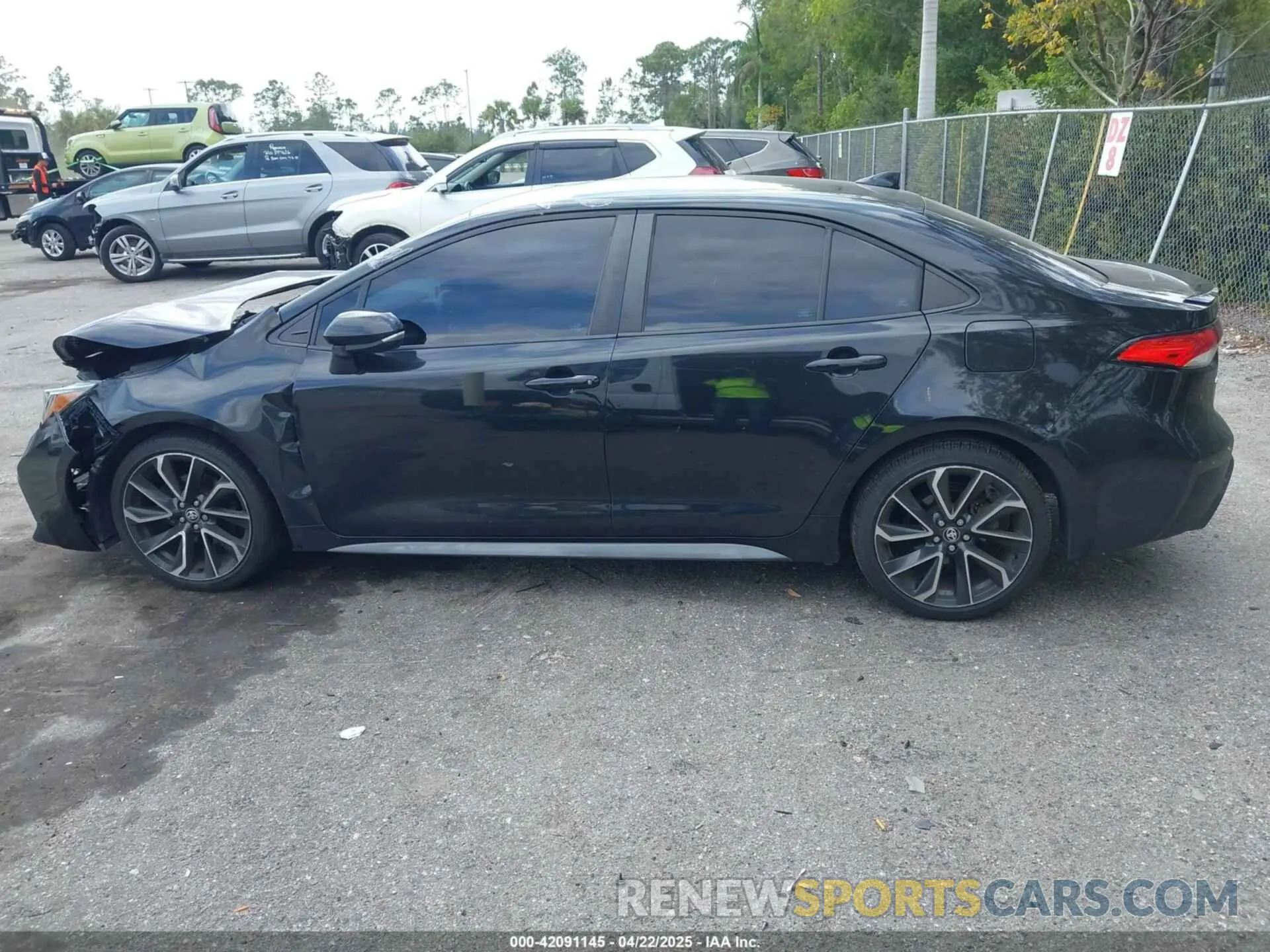 15 Photograph of a damaged car 5YFS4RCE6LP008655 TOYOTA COROLLA 2020