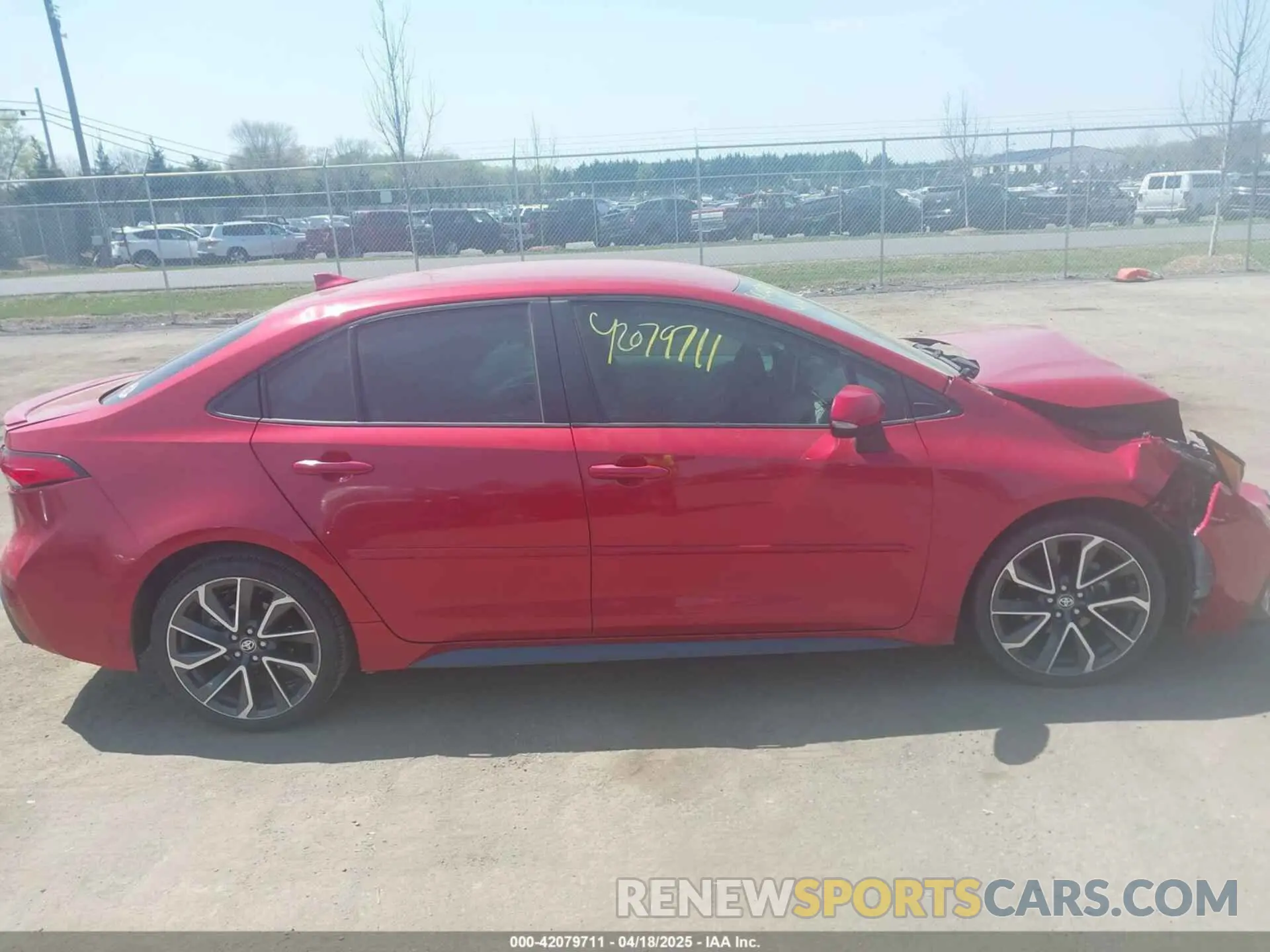 13 Photograph of a damaged car 5YFS4RCE6LP016741 TOYOTA COROLLA 2020