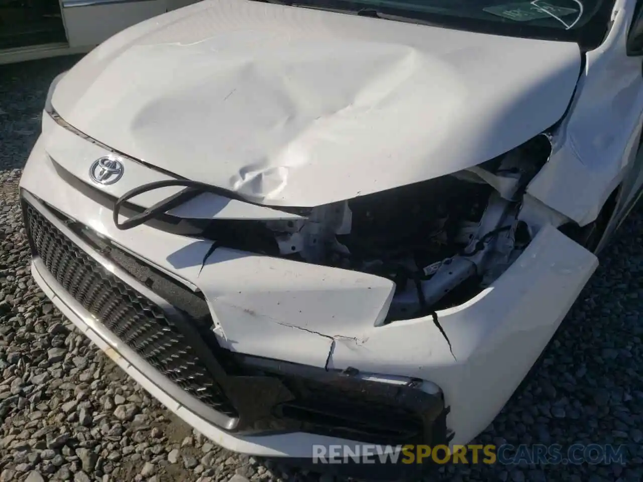 9 Photograph of a damaged car 5YFS4RCE6LP020062 TOYOTA COROLLA 2020