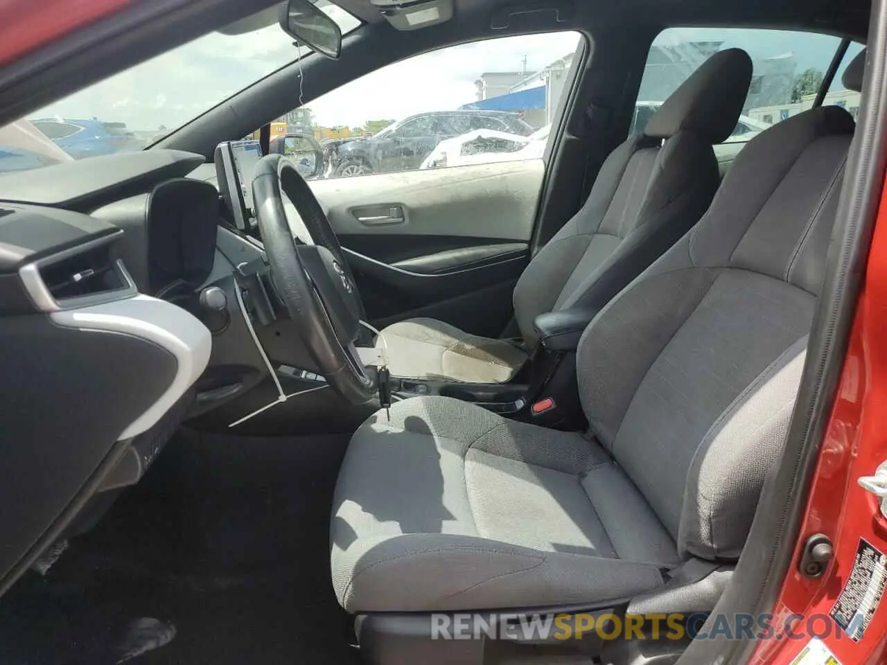 7 Photograph of a damaged car 5YFS4RCE6LP022667 TOYOTA COROLLA 2020