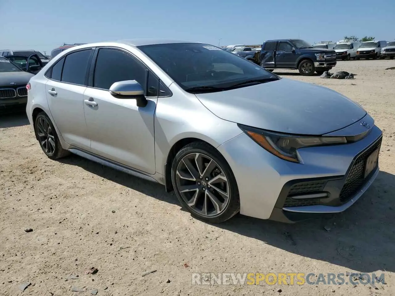 4 Photograph of a damaged car 5YFS4RCE6LP024676 TOYOTA COROLLA 2020