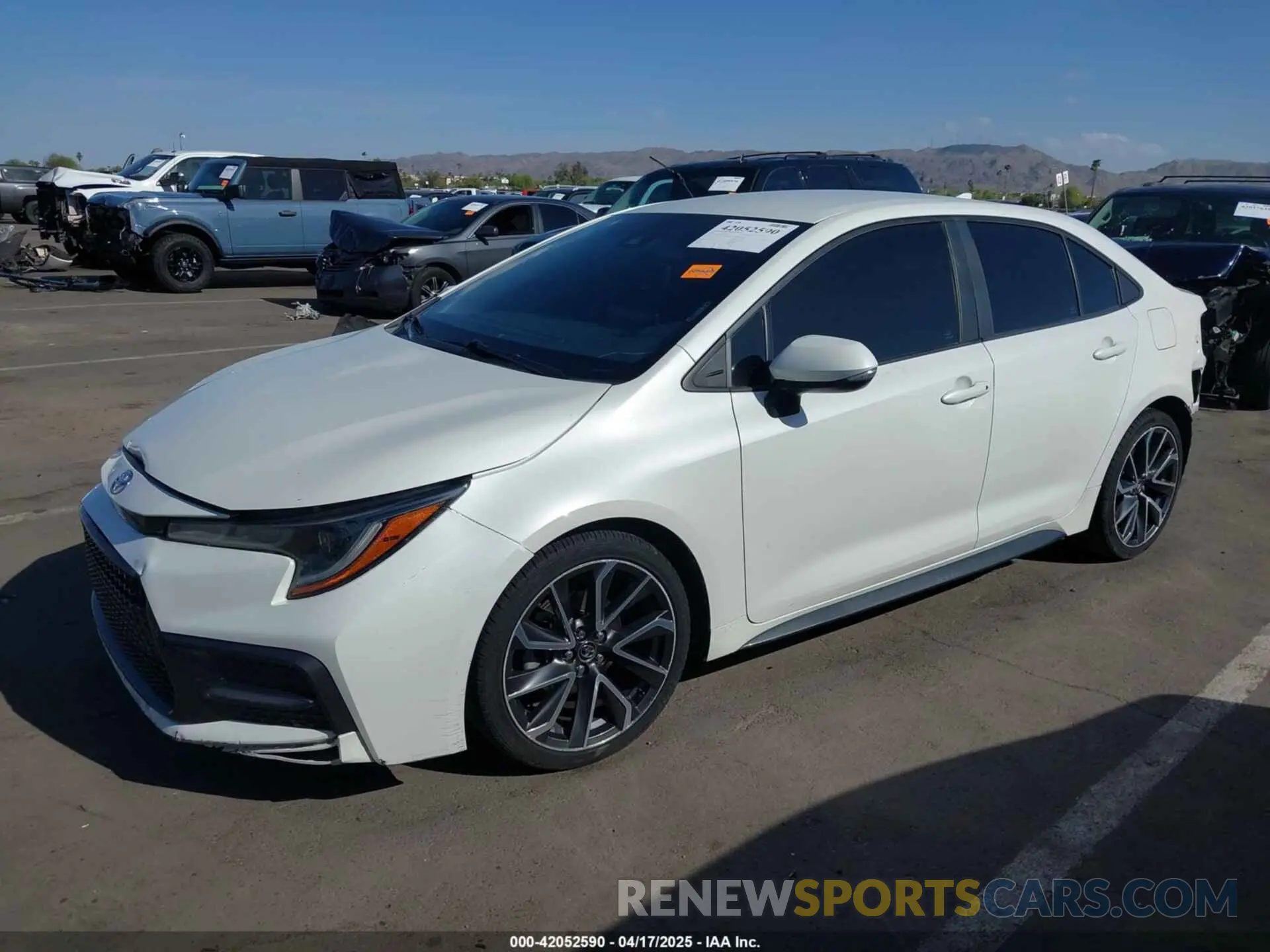2 Photograph of a damaged car 5YFS4RCE6LP028145 TOYOTA COROLLA 2020