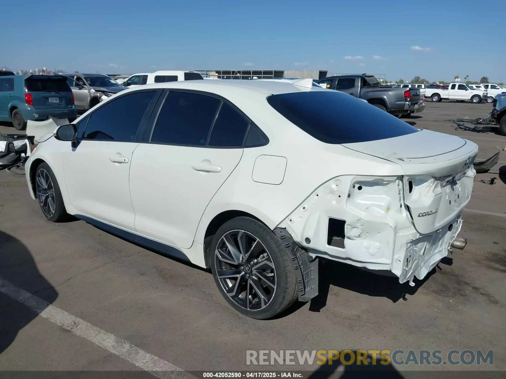 3 Photograph of a damaged car 5YFS4RCE6LP028145 TOYOTA COROLLA 2020