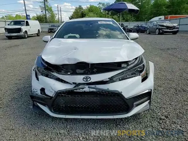 13 Photograph of a damaged car 5YFS4RCE6LP028405 TOYOTA COROLLA 2020