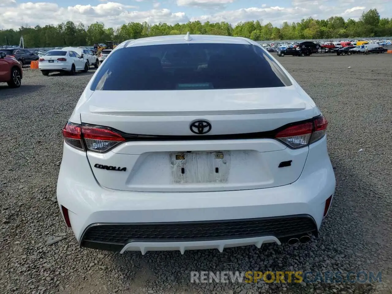 6 Photograph of a damaged car 5YFS4RCE6LP028405 TOYOTA COROLLA 2020