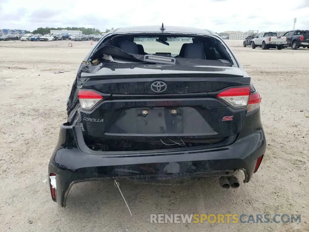 6 Photograph of a damaged car 5YFS4RCE6LP032258 TOYOTA COROLLA 2020
