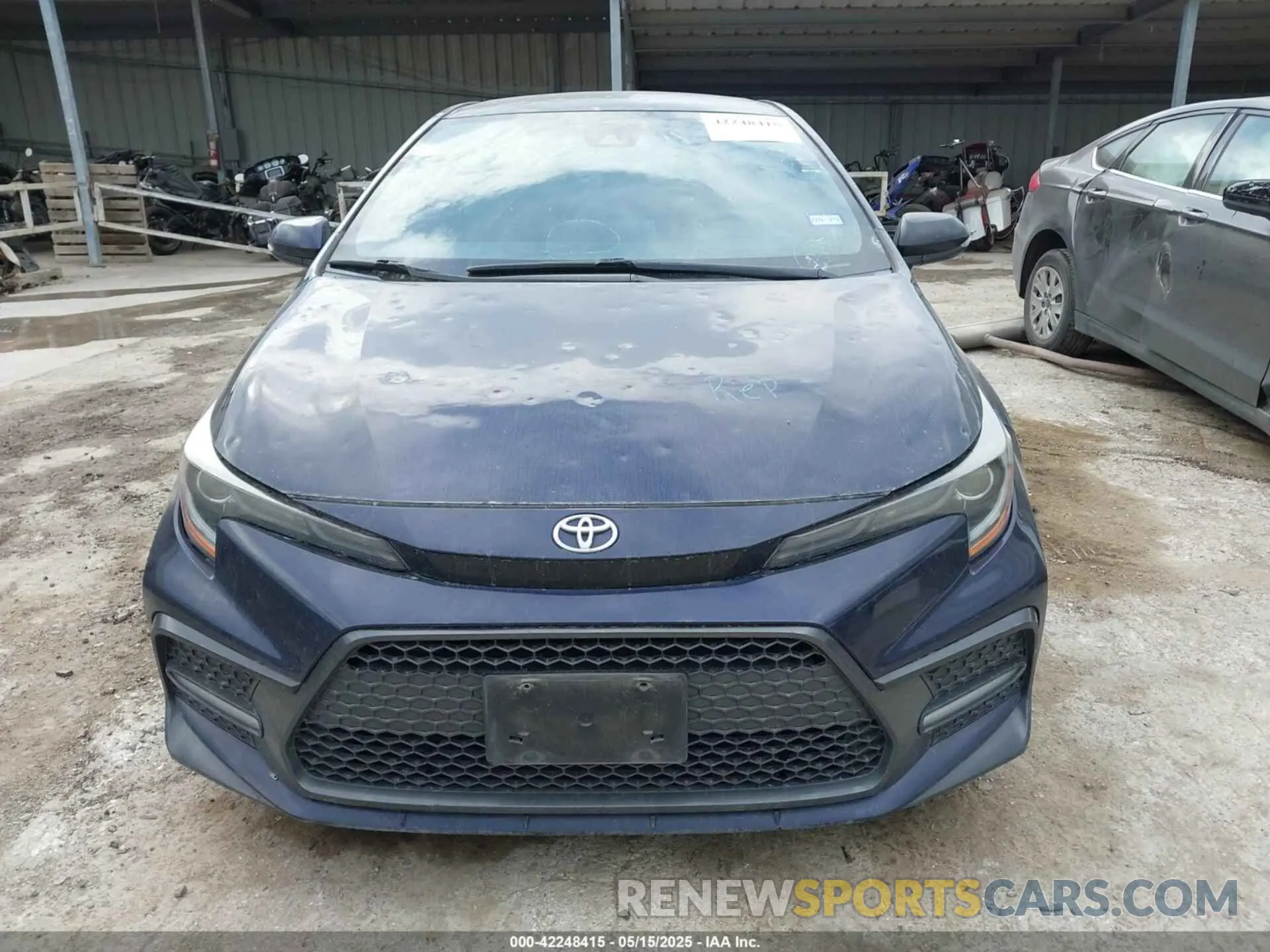 12 Photograph of a damaged car 5YFS4RCE6LP040831 TOYOTA COROLLA 2020