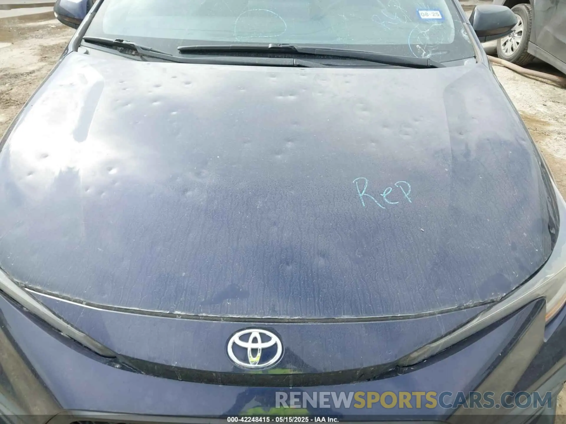 6 Photograph of a damaged car 5YFS4RCE6LP040831 TOYOTA COROLLA 2020